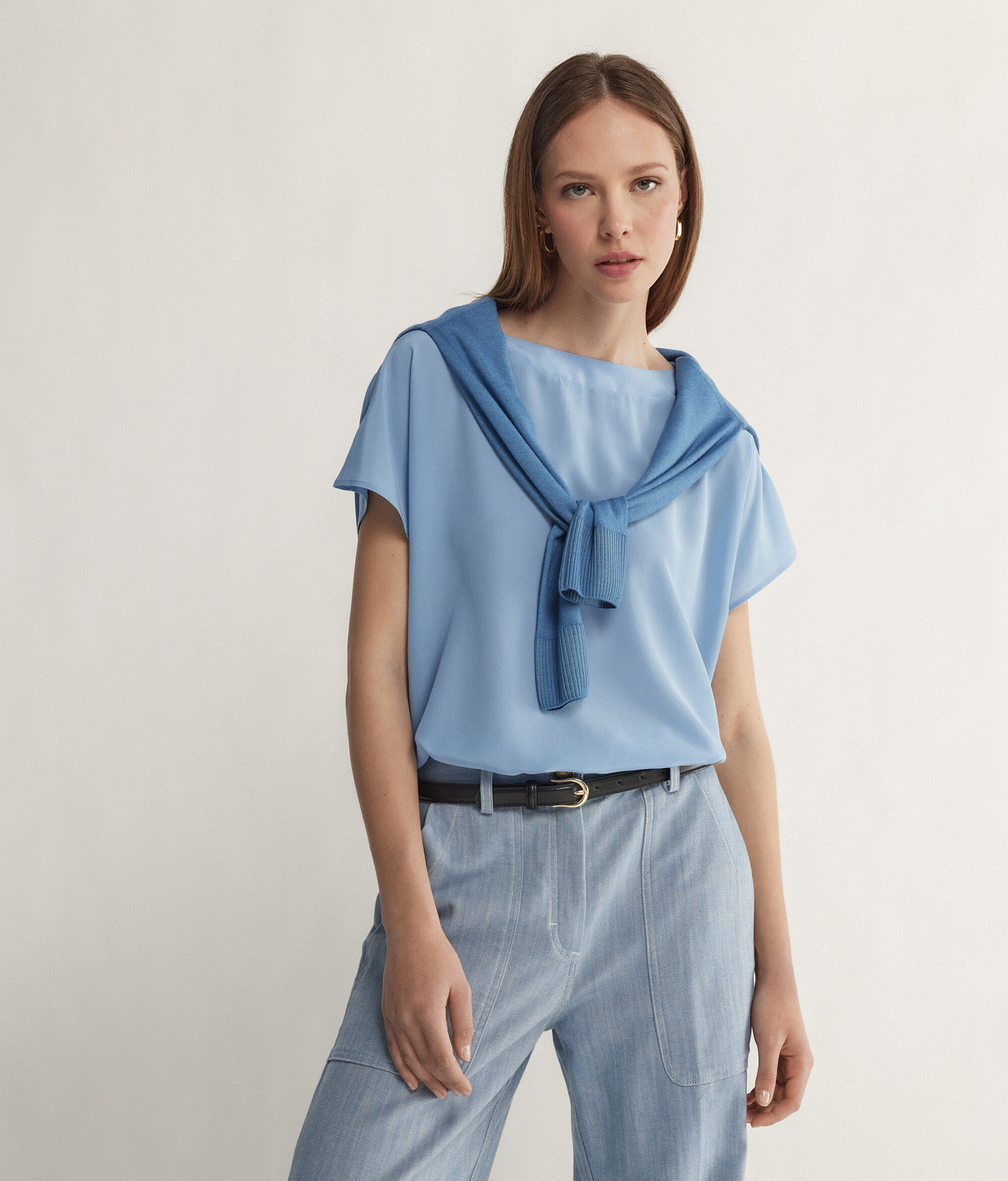 T-shirt Scollo Barchetta in Seta e Modal