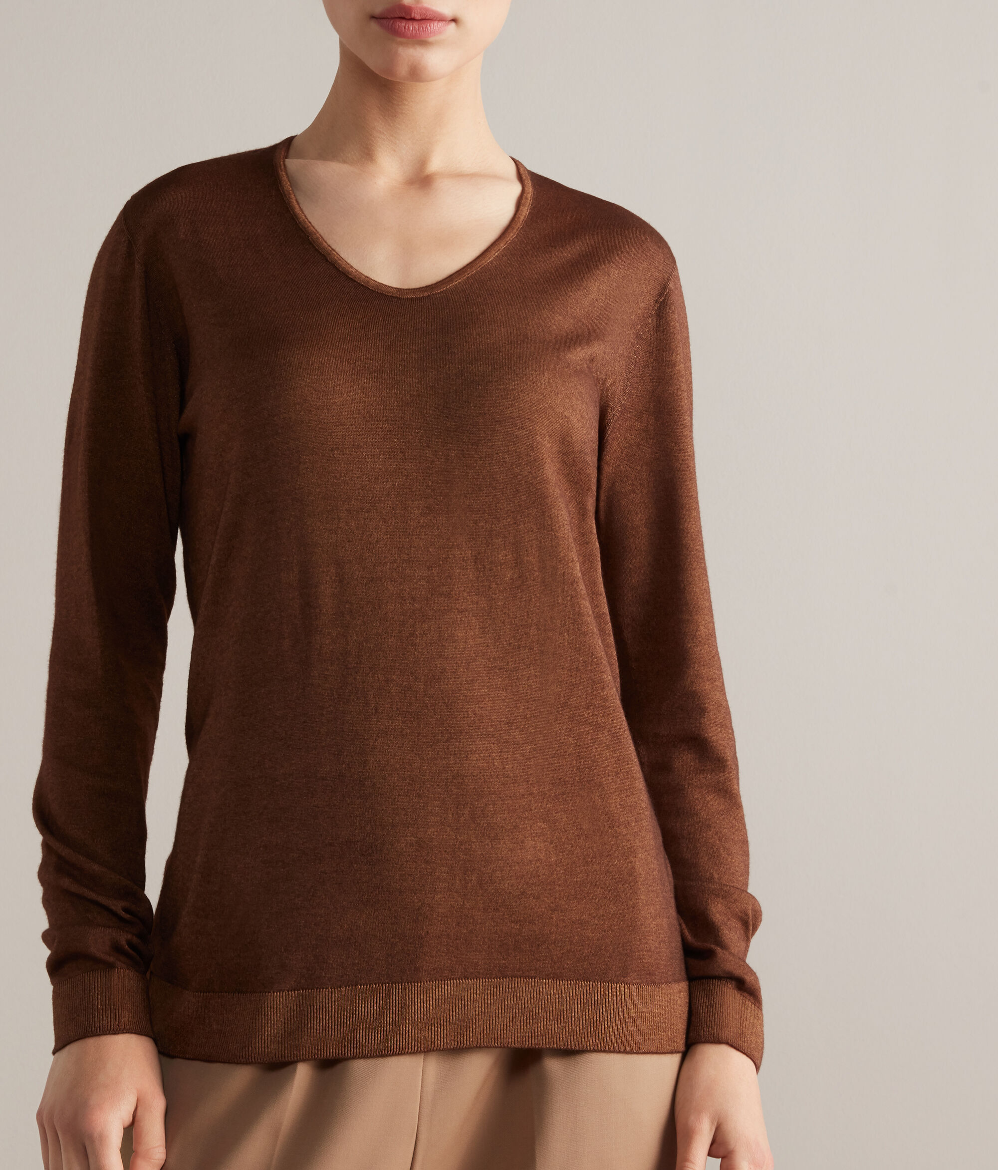 Pull col V Cachemire ultra-fin