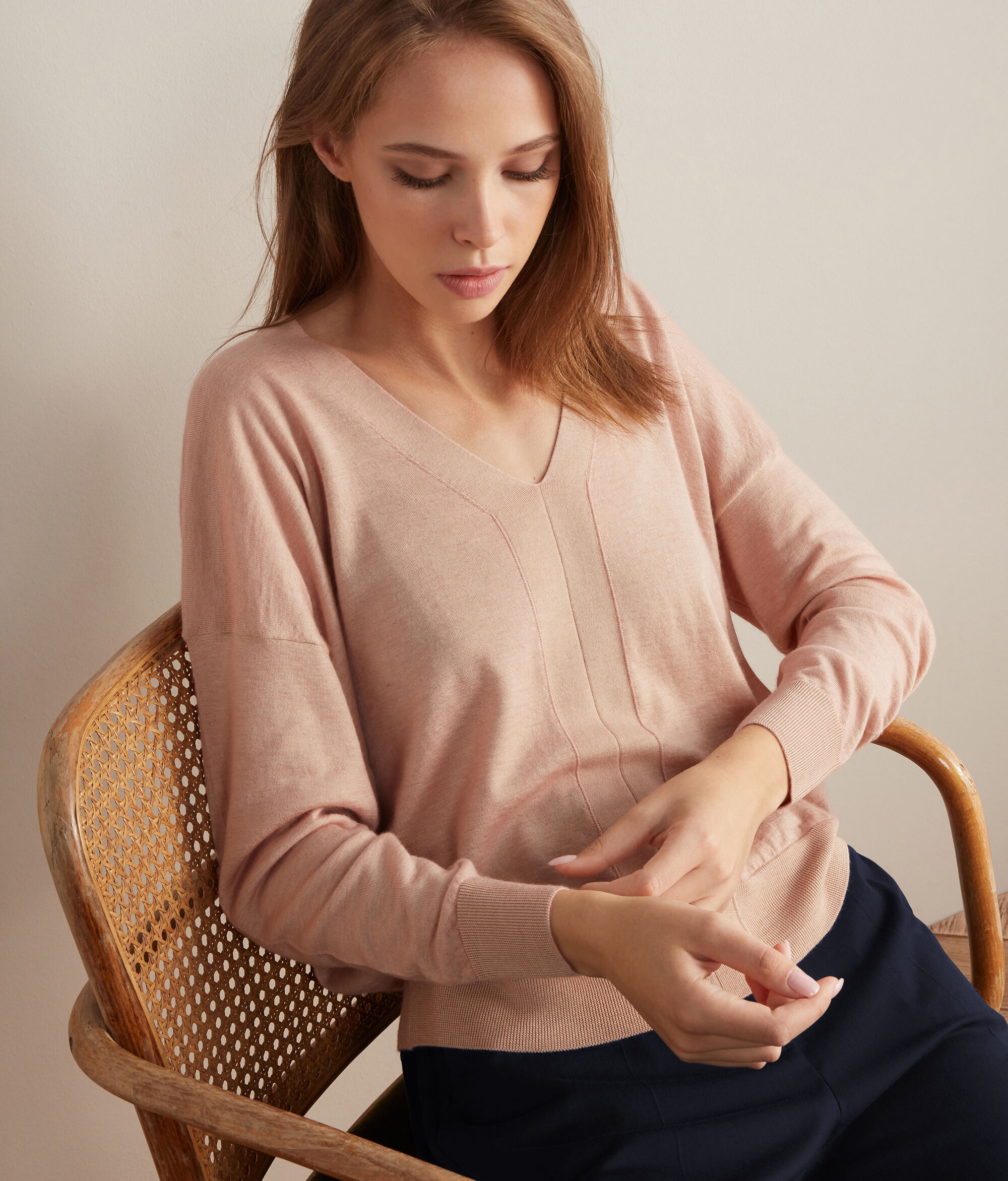 Ultrafine Cashmere V-Neck Jumper