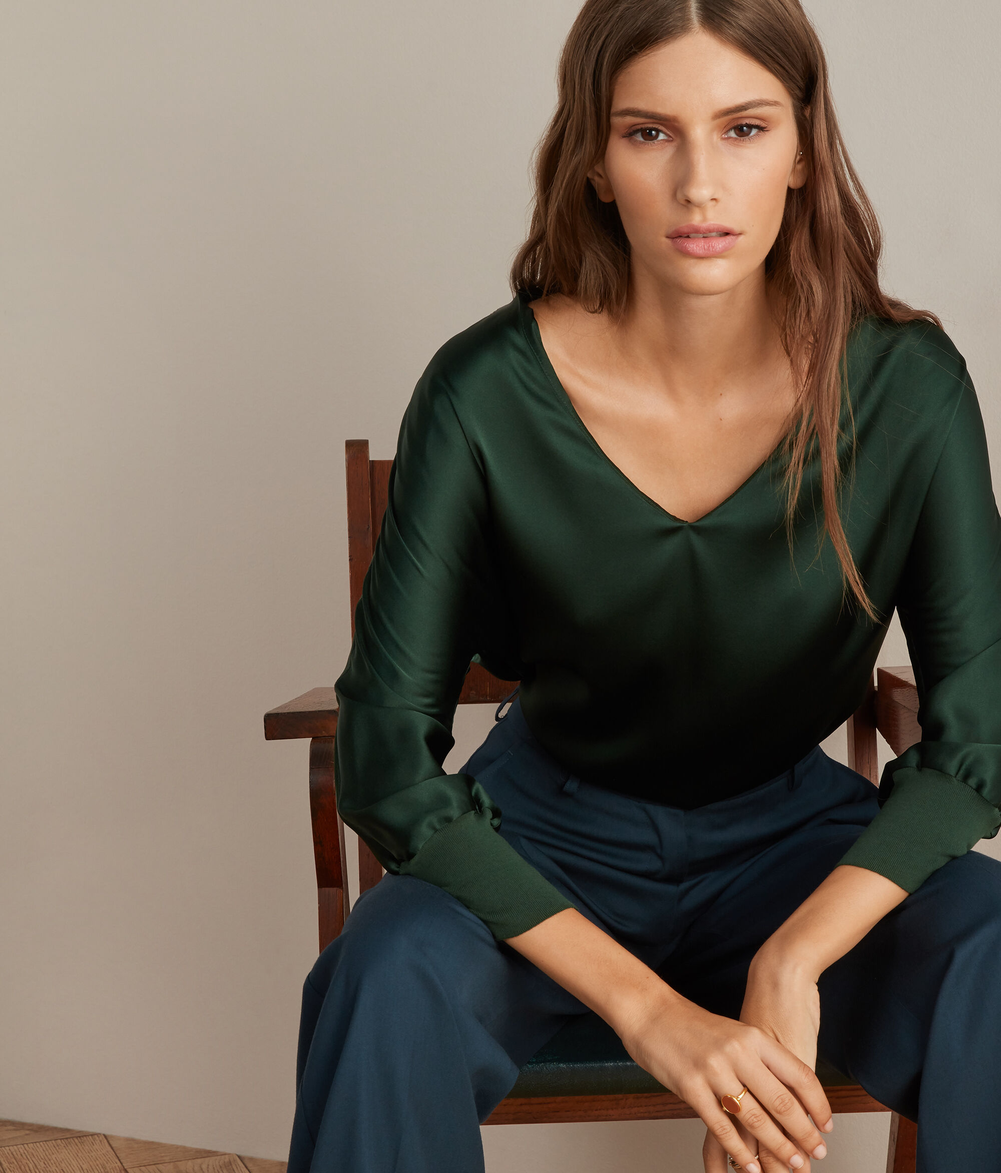 Blusa Scollo V in Seta