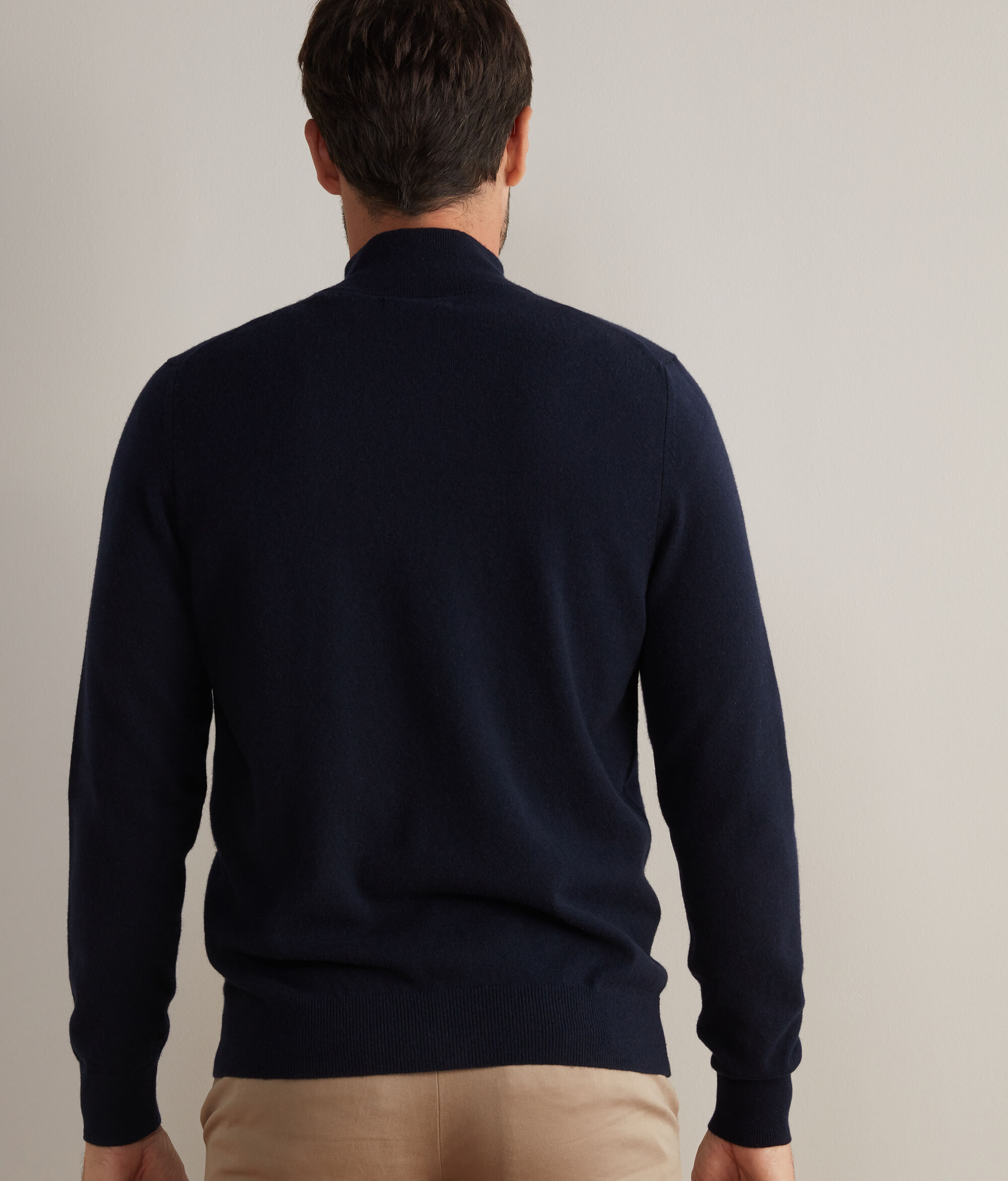 Gilet en cachemire ultra-doux à boutons