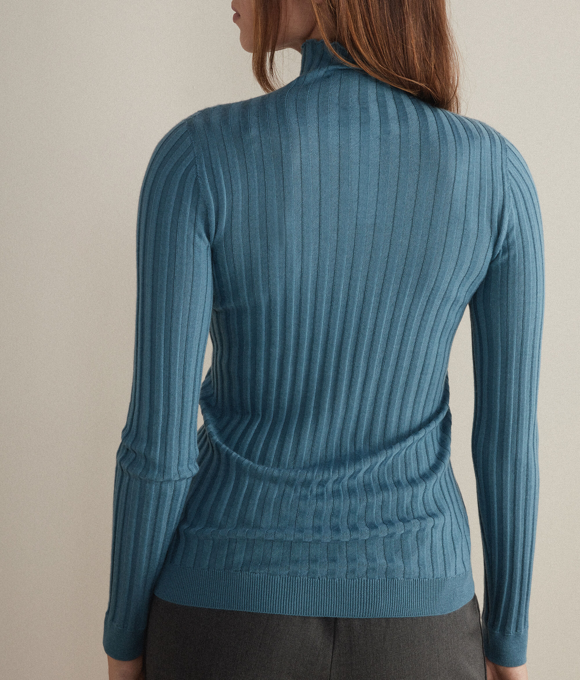 Rollkragenpullover aus flach geripptem Kaschmir Ultrafine