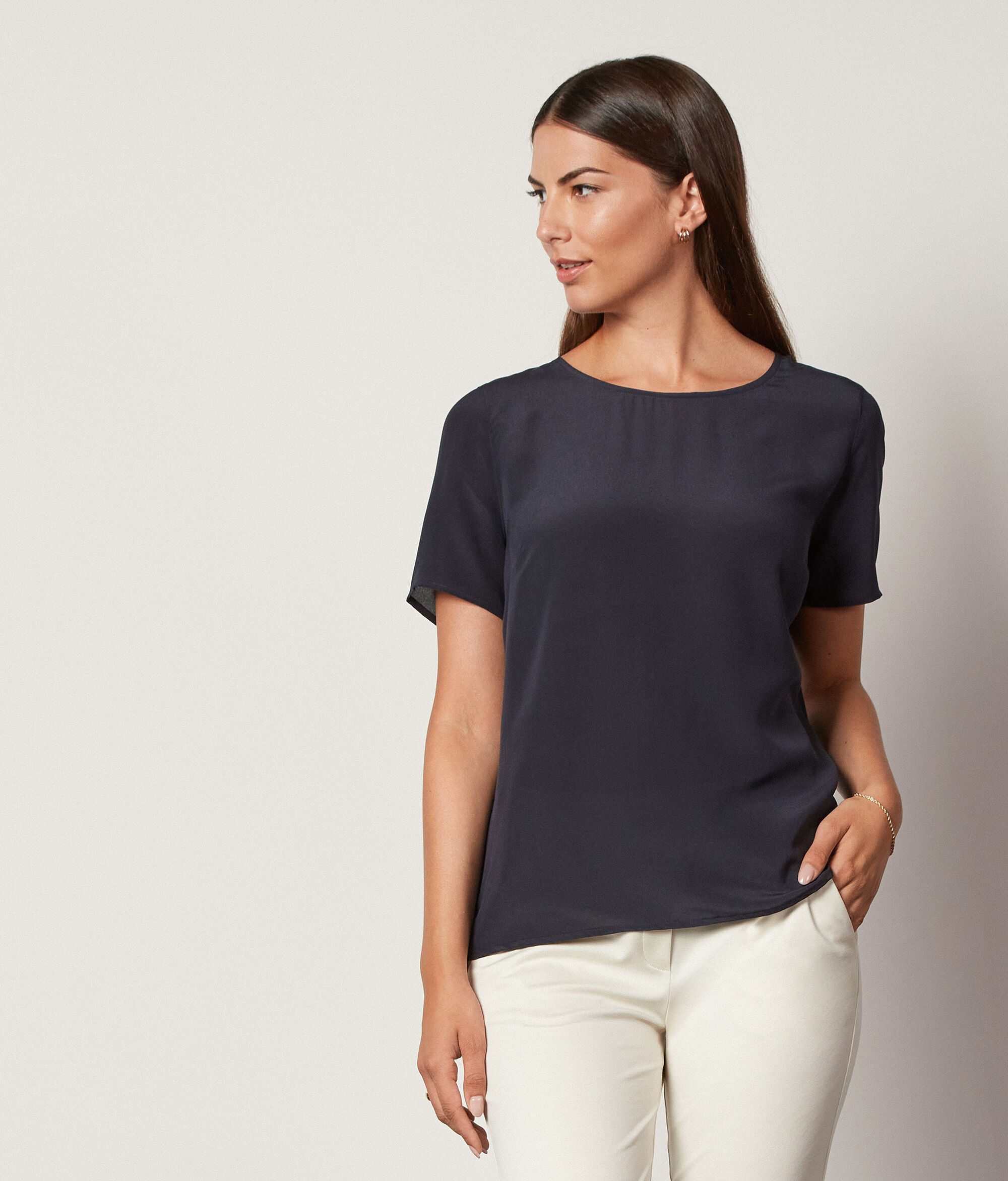 T-shirt με Στρογγυλή Λαιμόκοψη από Μετάξι
