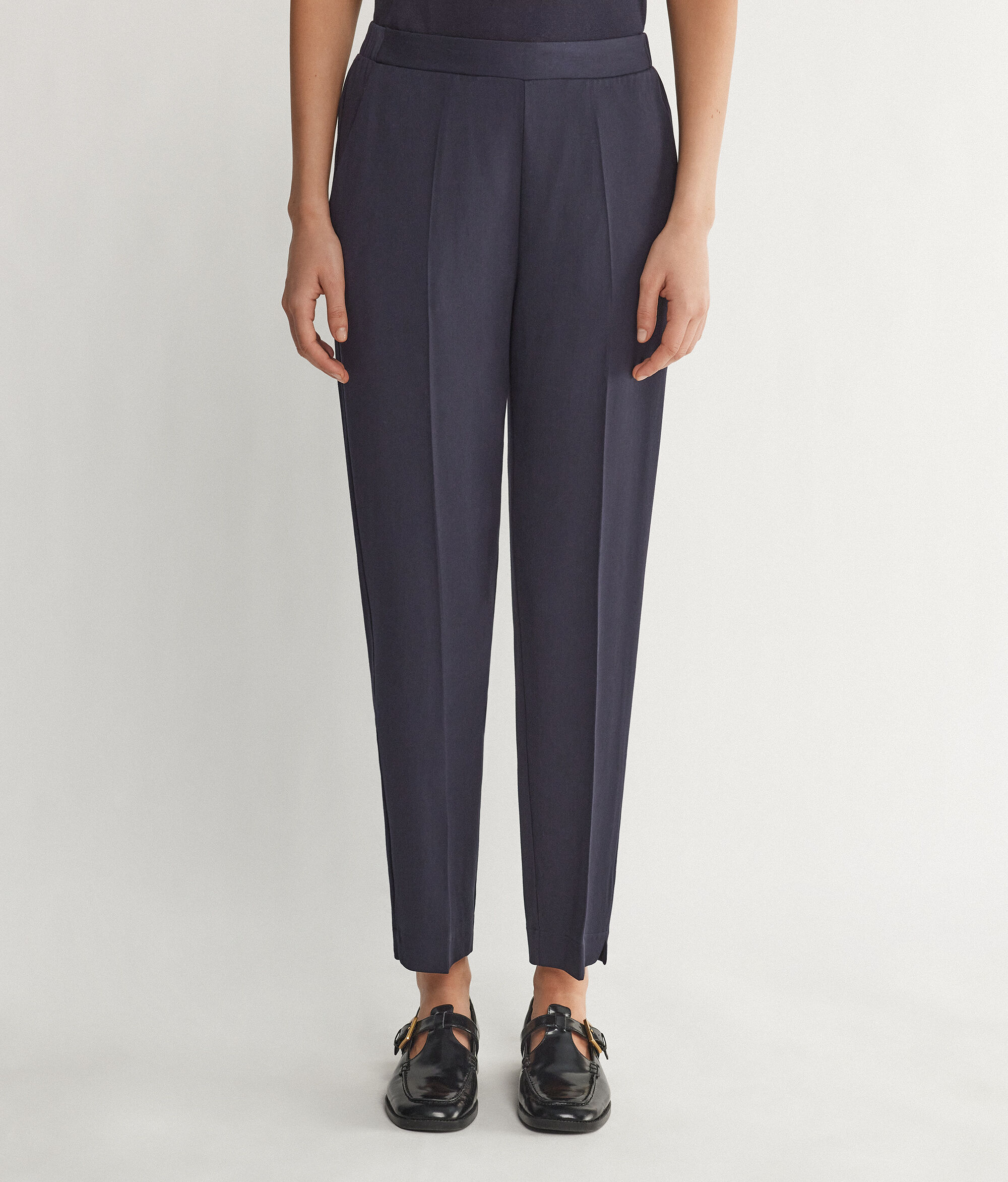 Zigarettenhose aus Viskose und Wolle