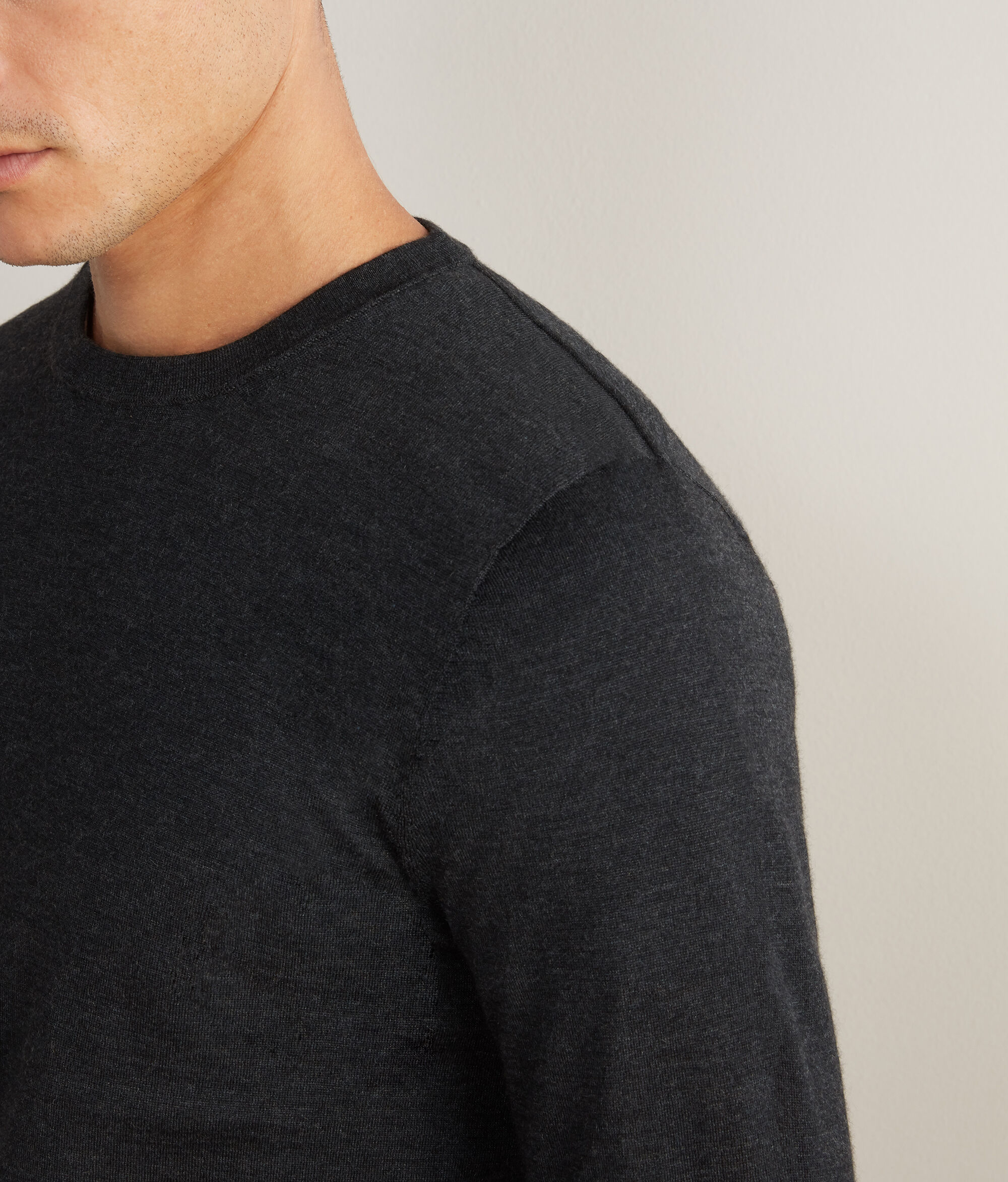 Round-Neck Ultrafine Cashmere Jumper