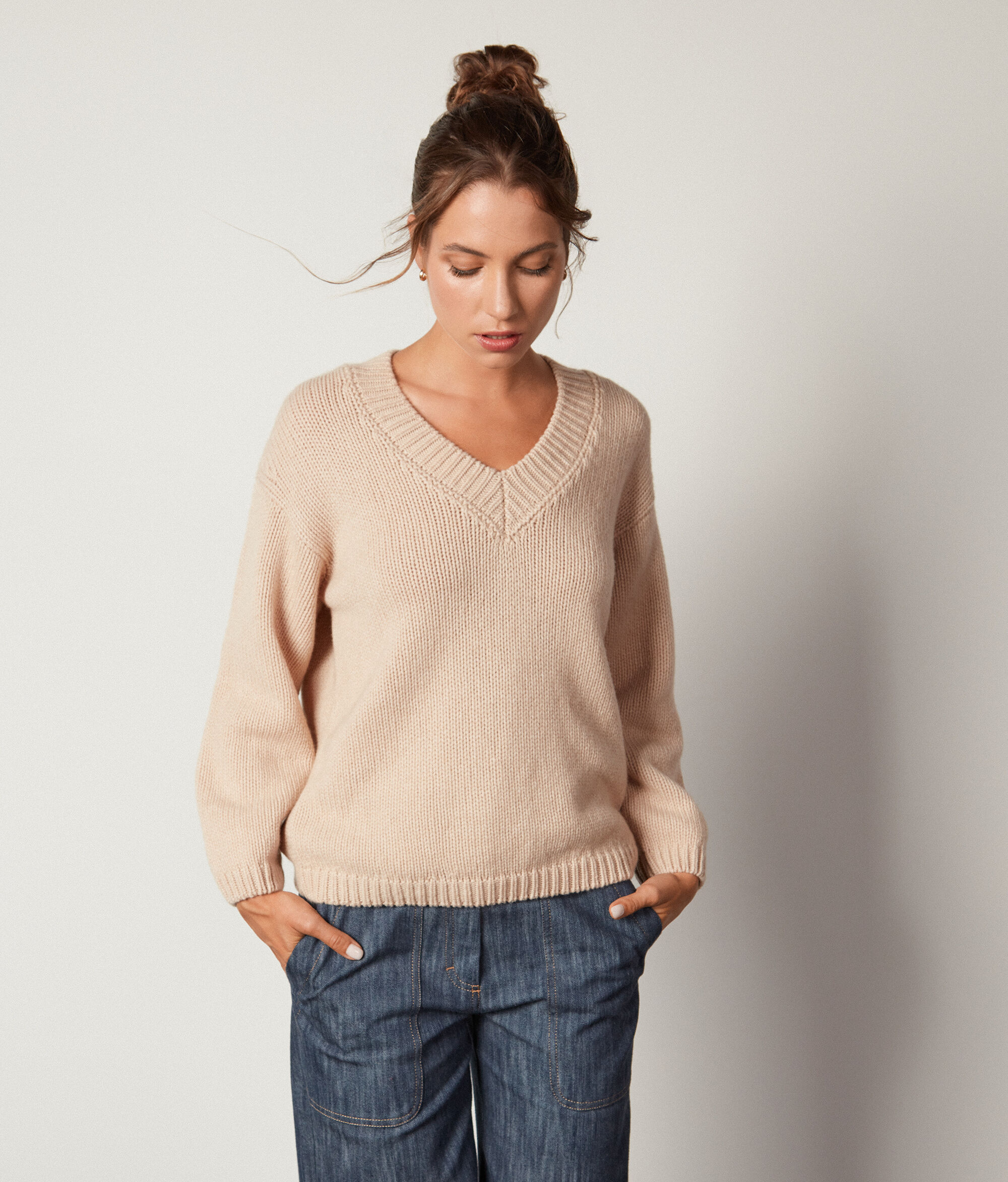 Maglia Scollo a V in Cashmere Ultrasoft Tricot