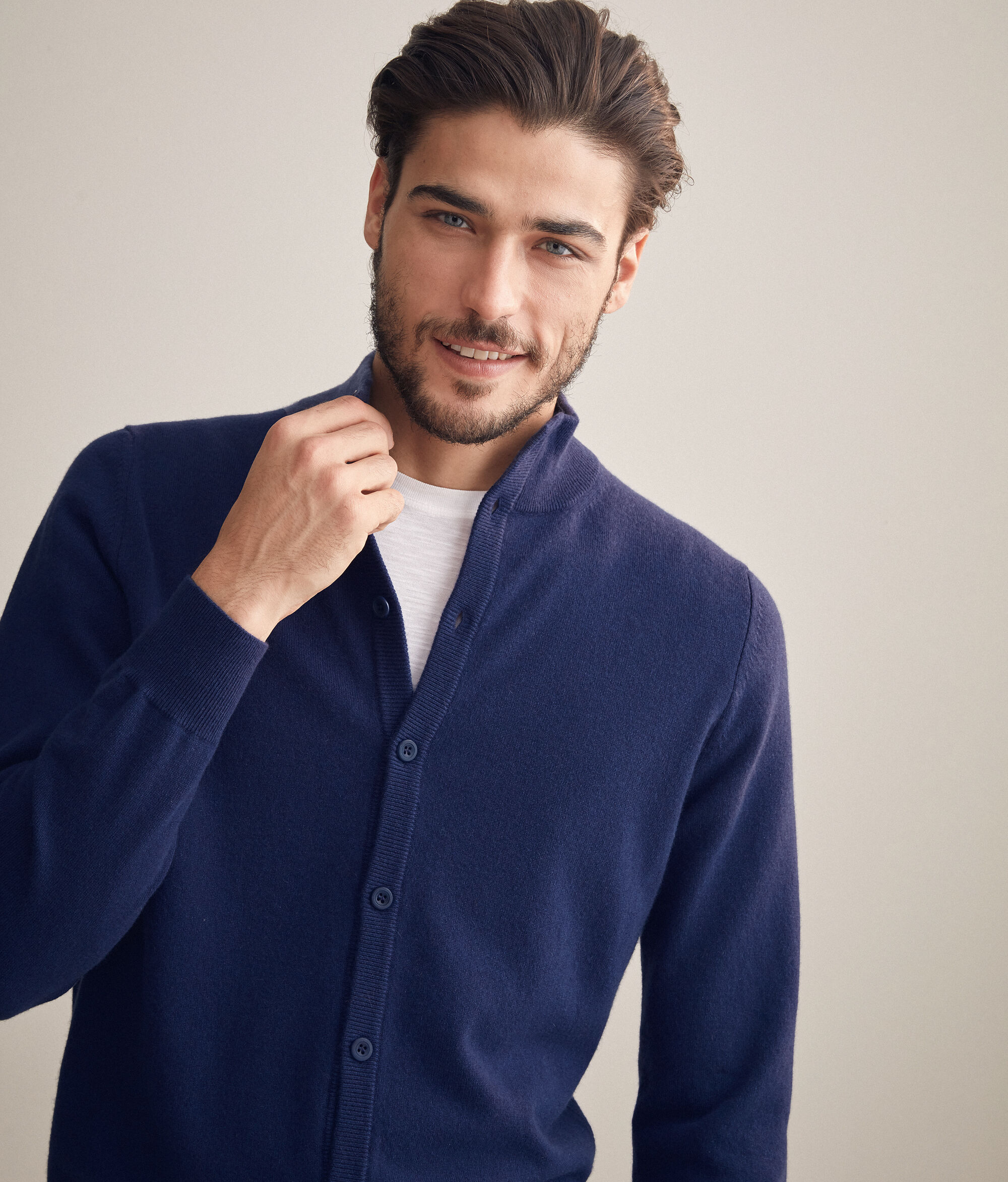 Cardigan in Cashmere Ultrasoft con Bottoni