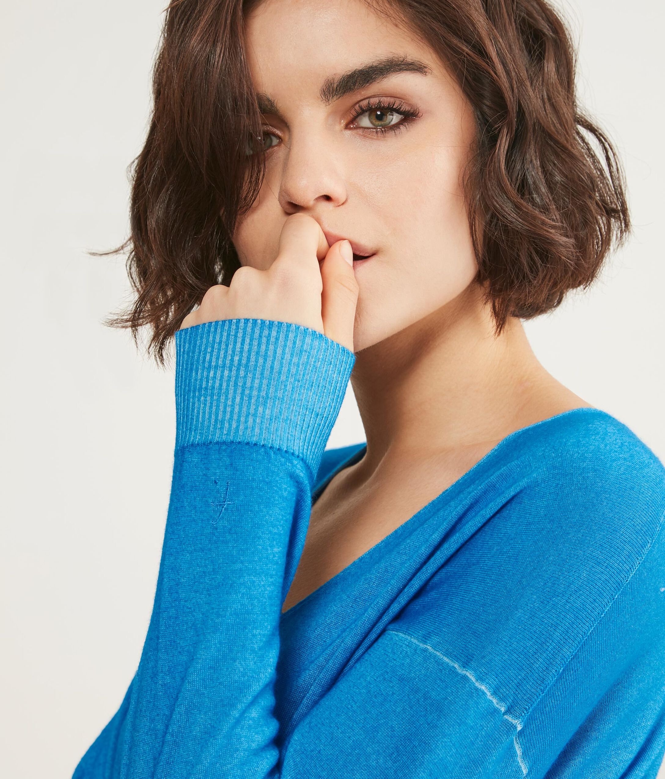 Maximaglia Scollo V in Cashmere Ultrafine