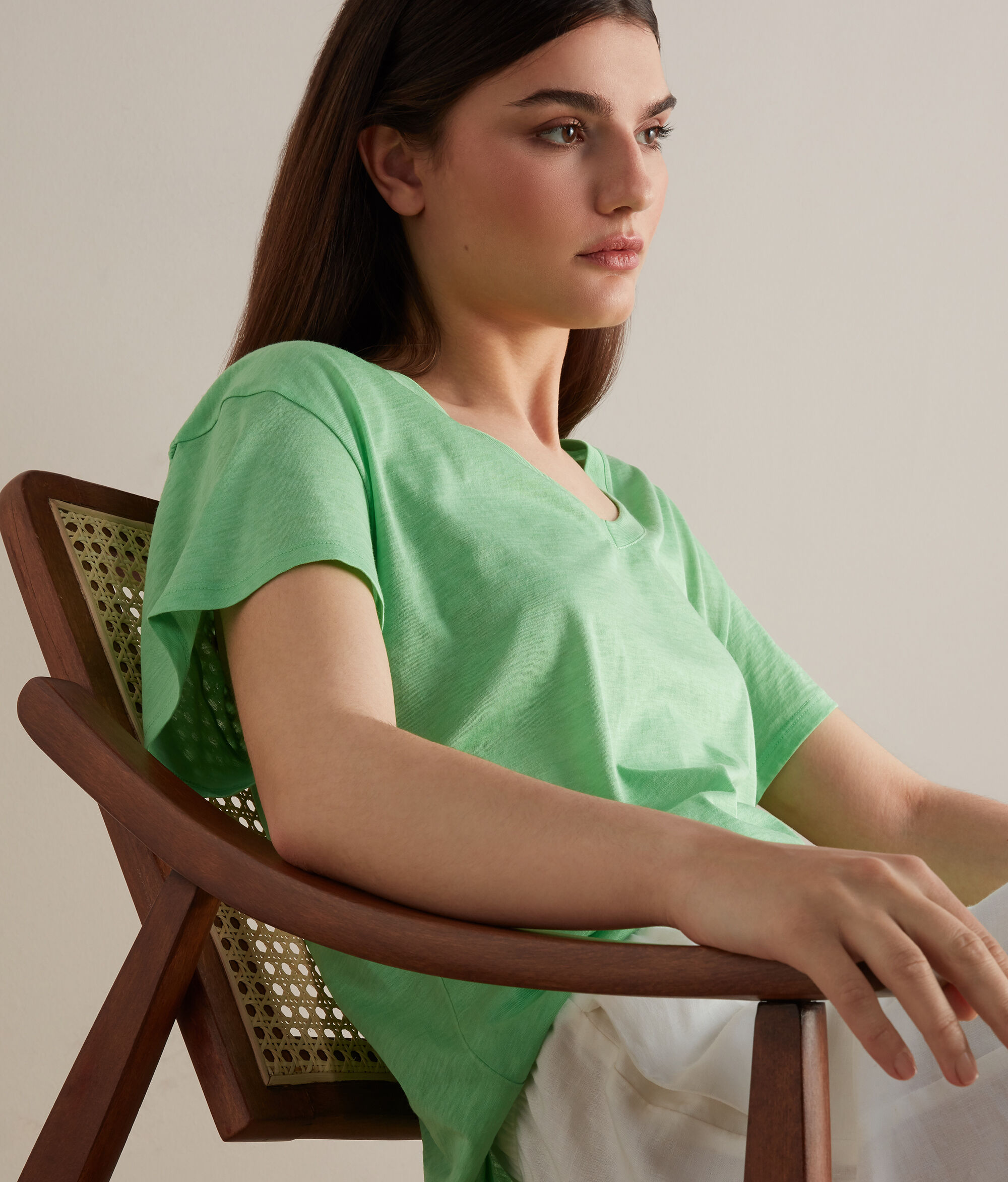 V-Neck Fresh Silk T-shirt