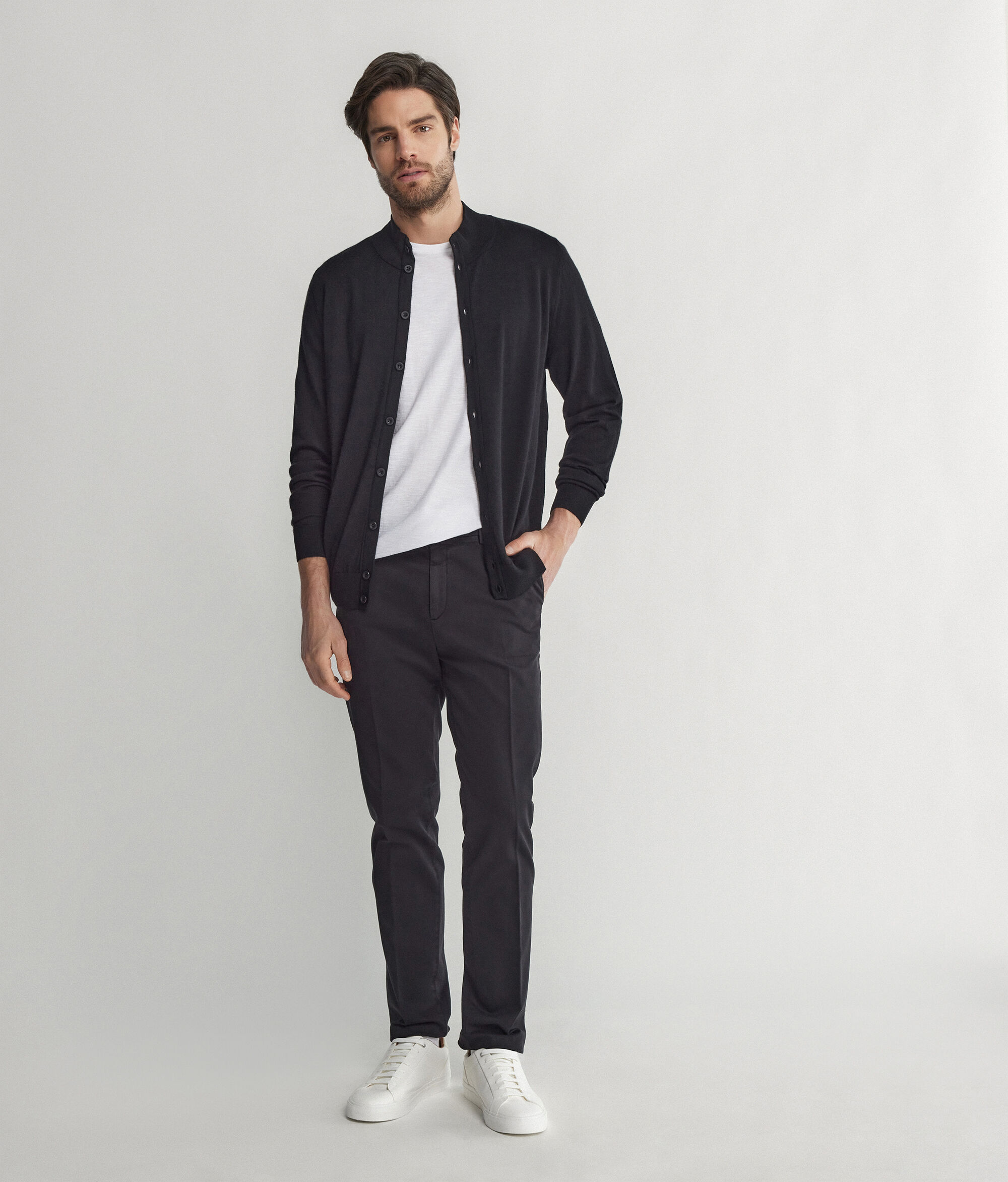 Ultrafine Cashmere Buttoned Cardigan