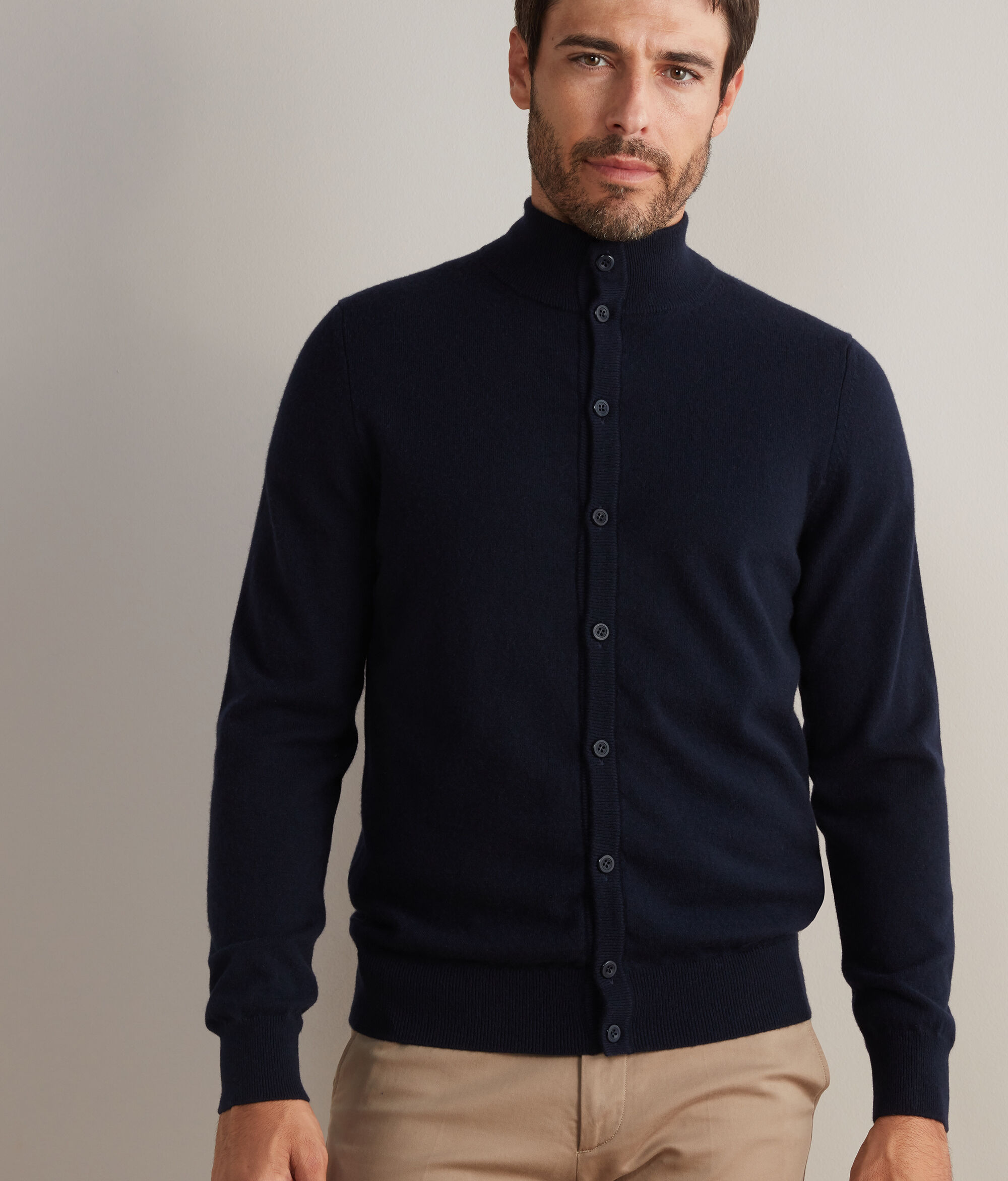 Gilet en cachemire ultra-doux à boutons