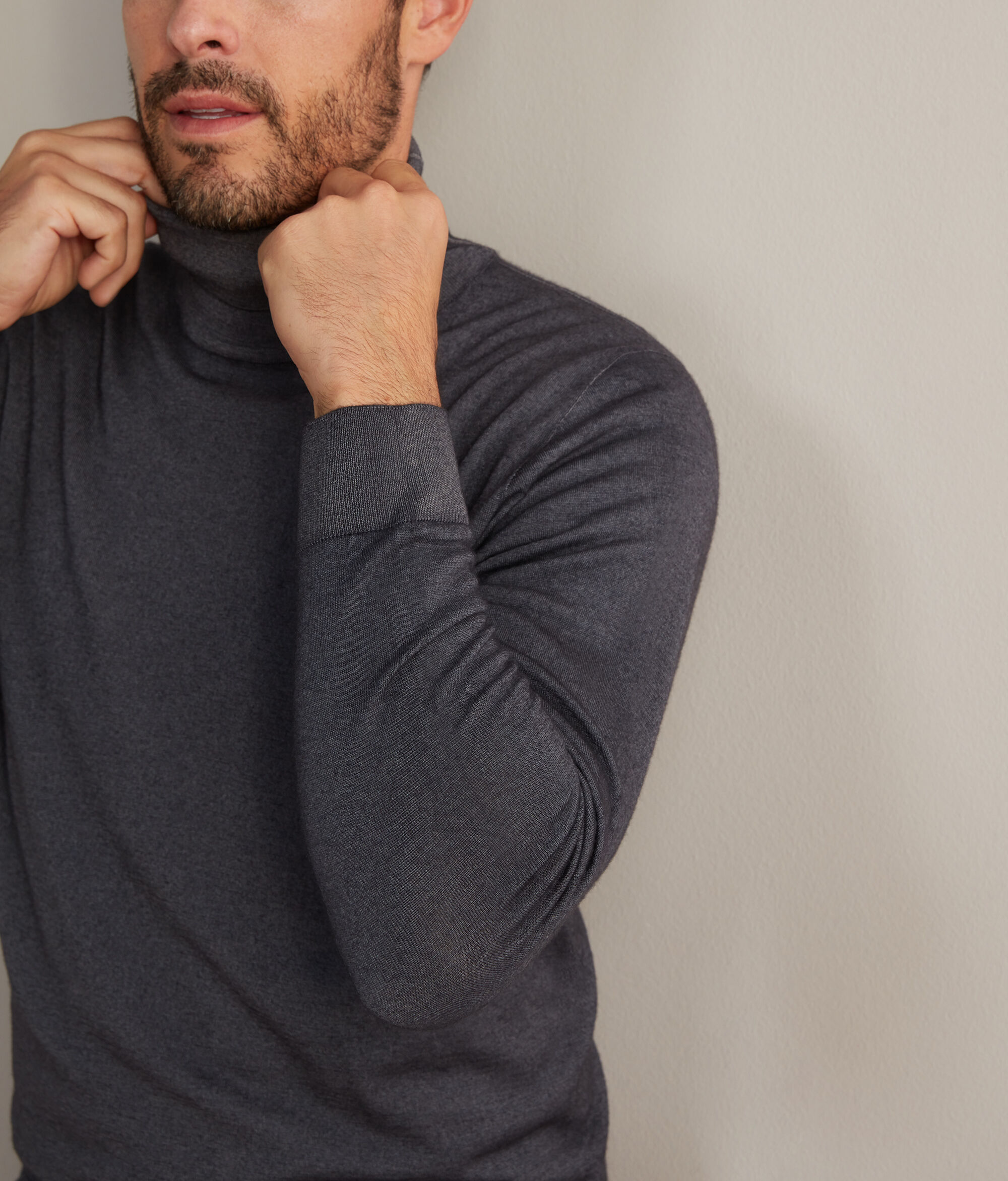 Ultrafine Cashmere Turtleneck Jumper