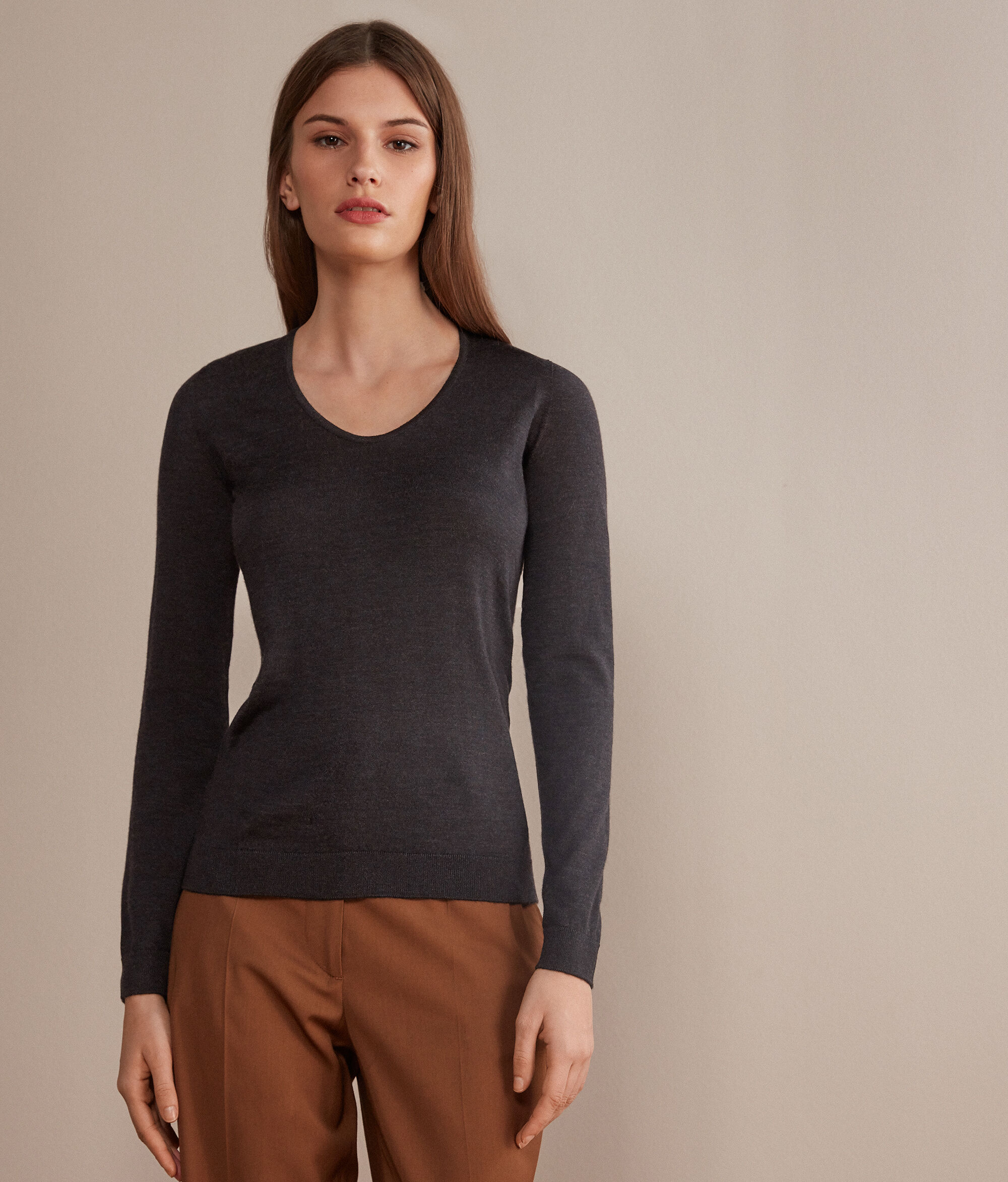 Pull à col V en cachemire ultra-fin