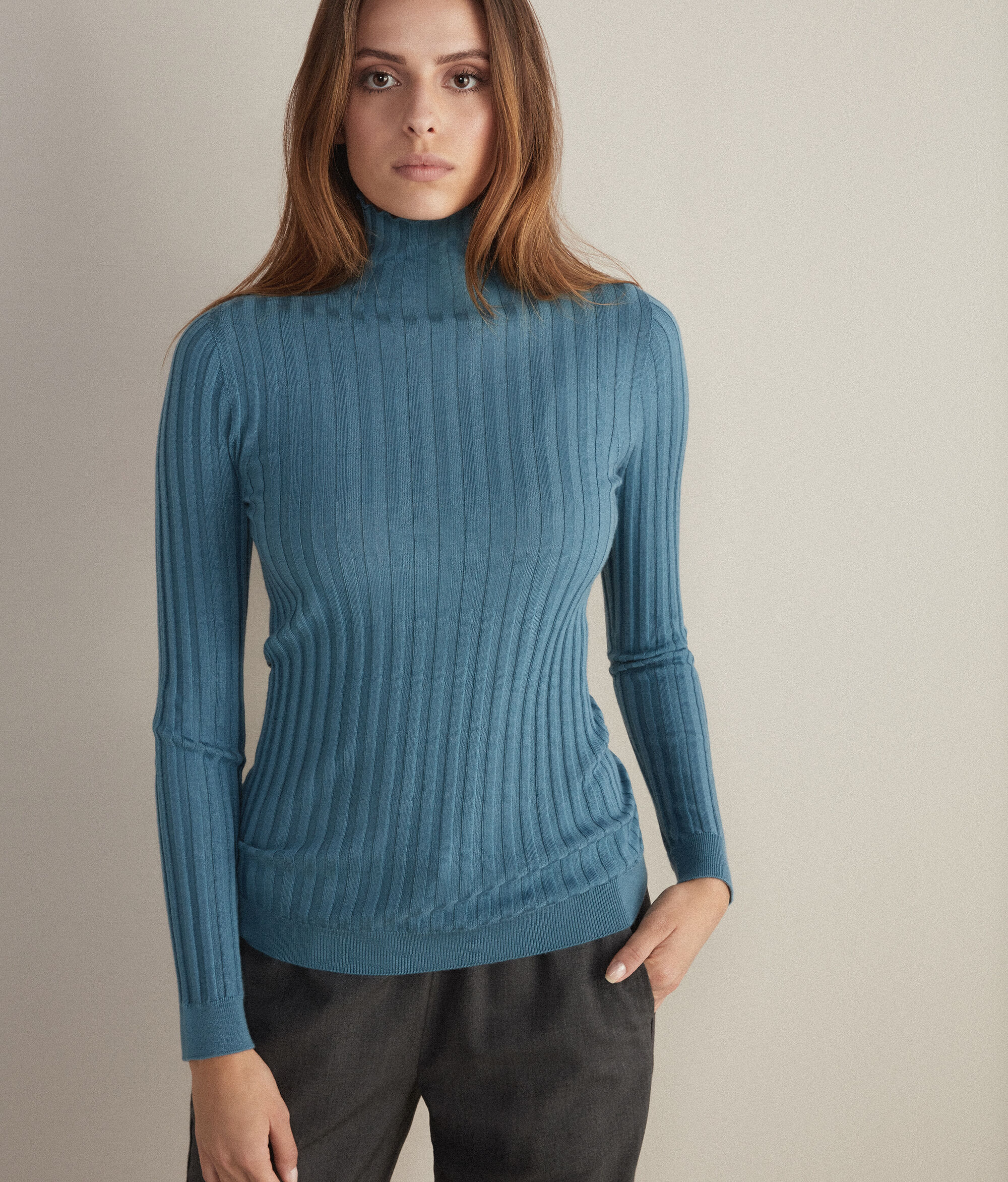 Rollkragenpullover aus flach geripptem Kaschmir Ultrafine