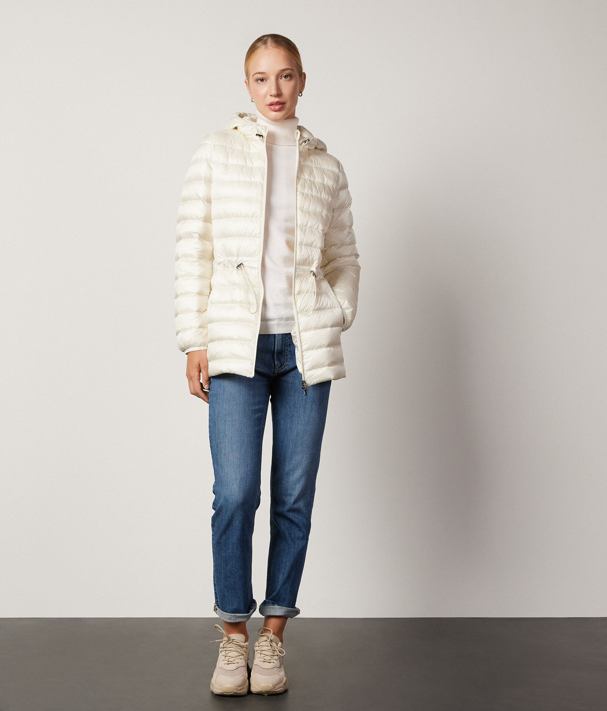 Μπουφάν με Κορδόνι και Κουκούλα