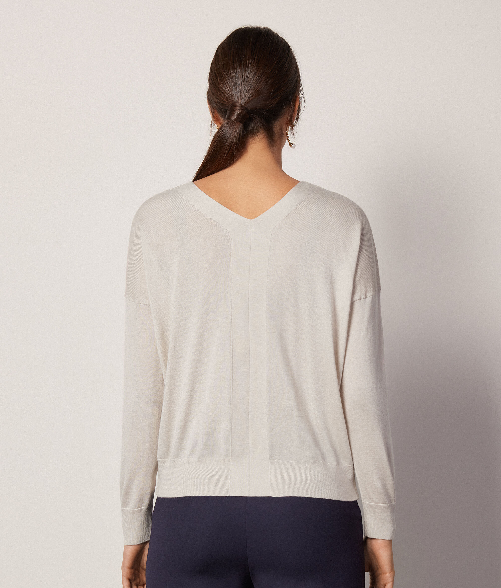 Pull à col V en cachemire ultra-fin