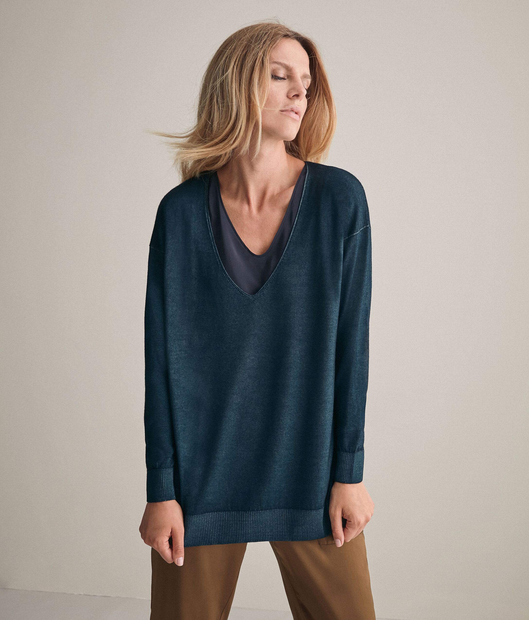 Maximaglia Scollo V in Cashmere Ultrafine