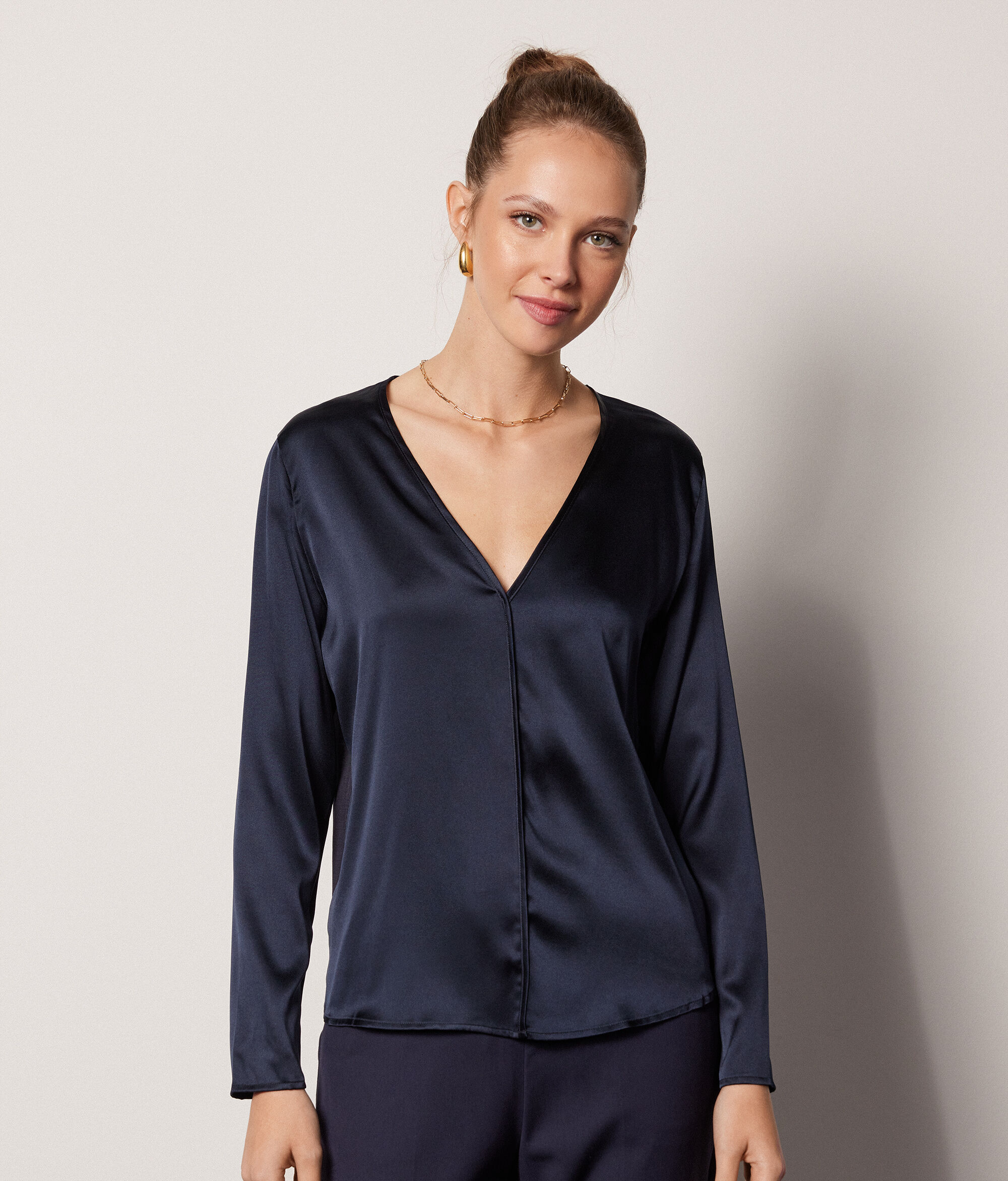 Blusa Scollo V in Seta