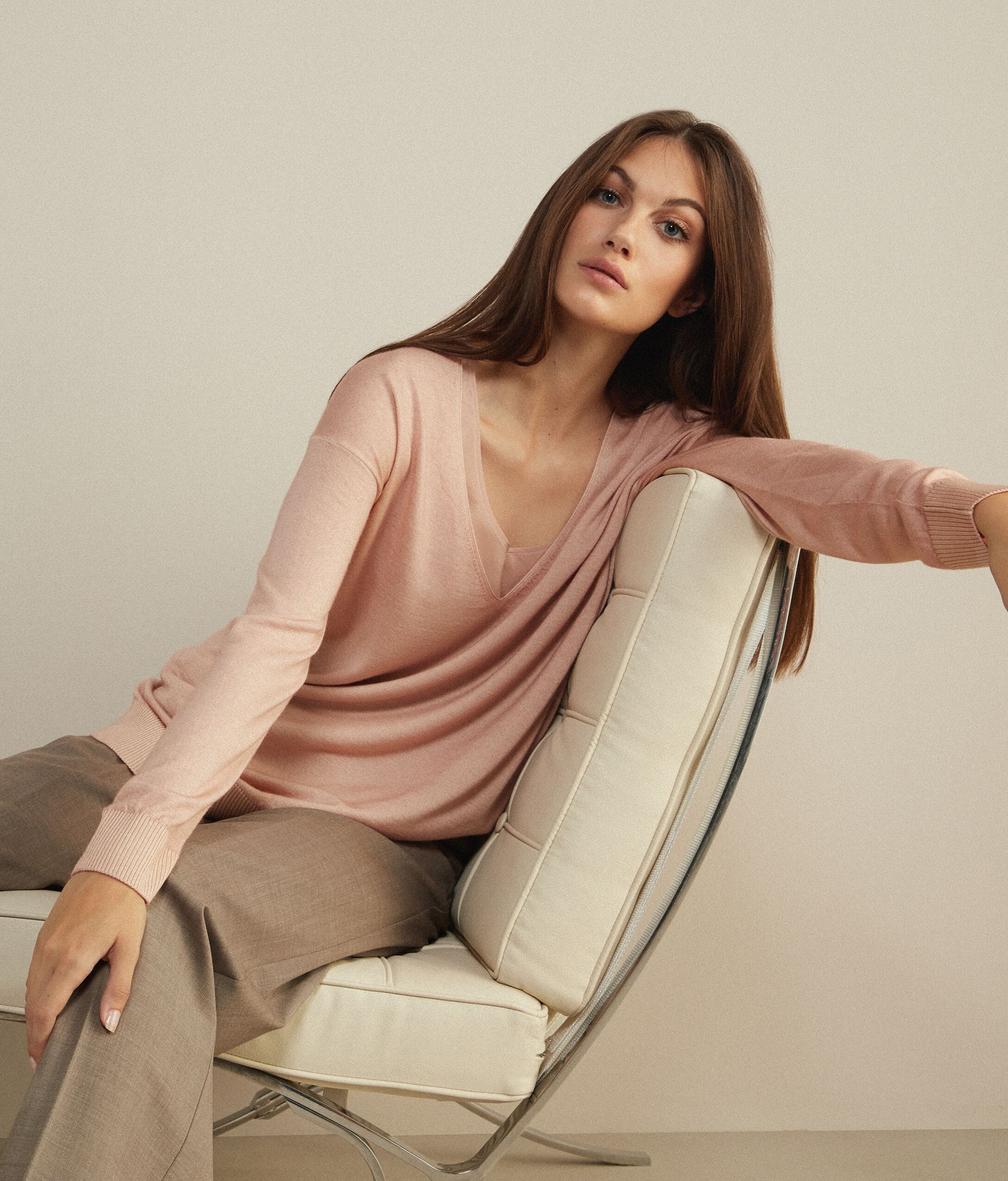 Ultrafine Cashmere Oversized V-neck Sweater