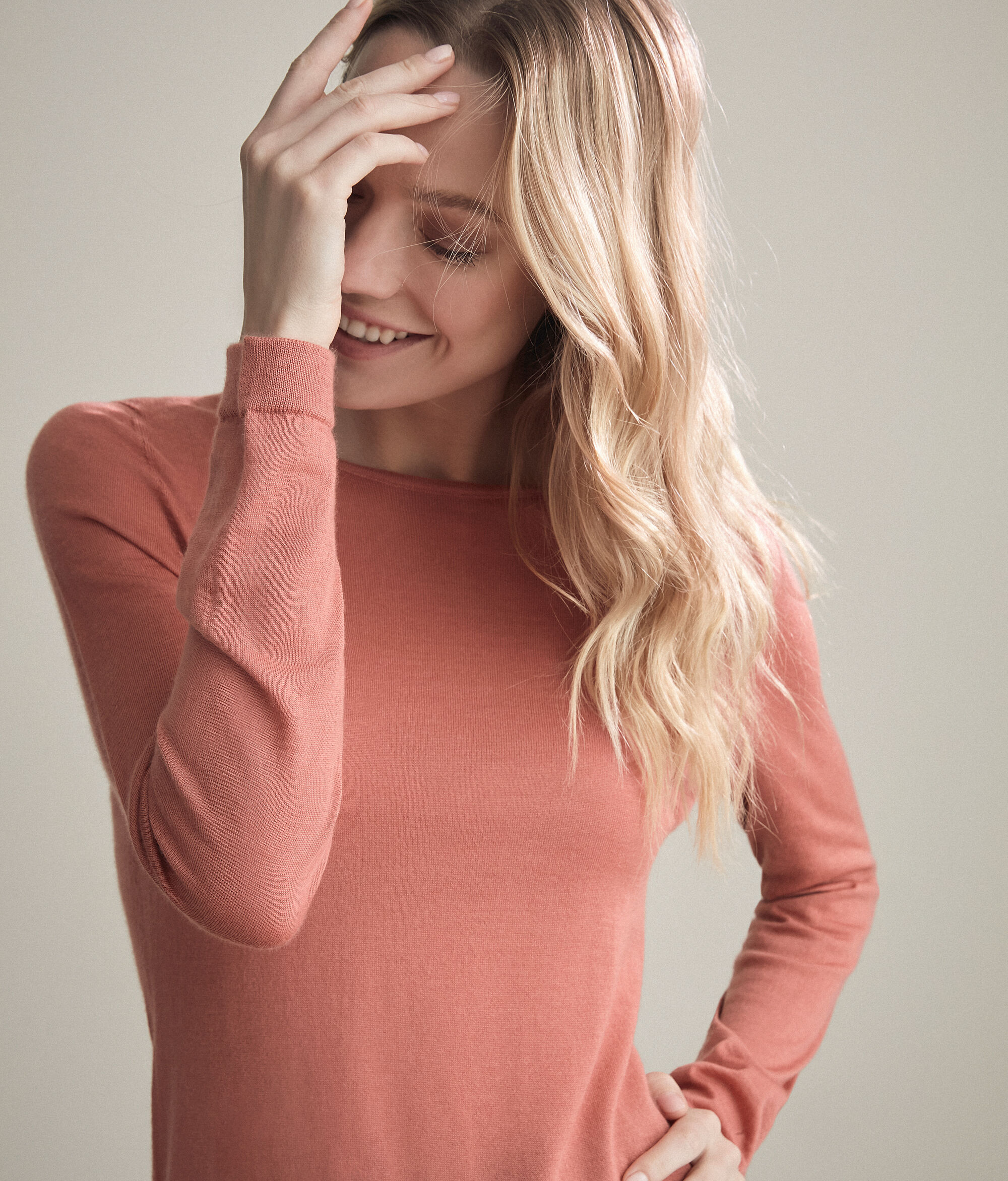 Round-Neck Ultrafine Cashmere Jumper