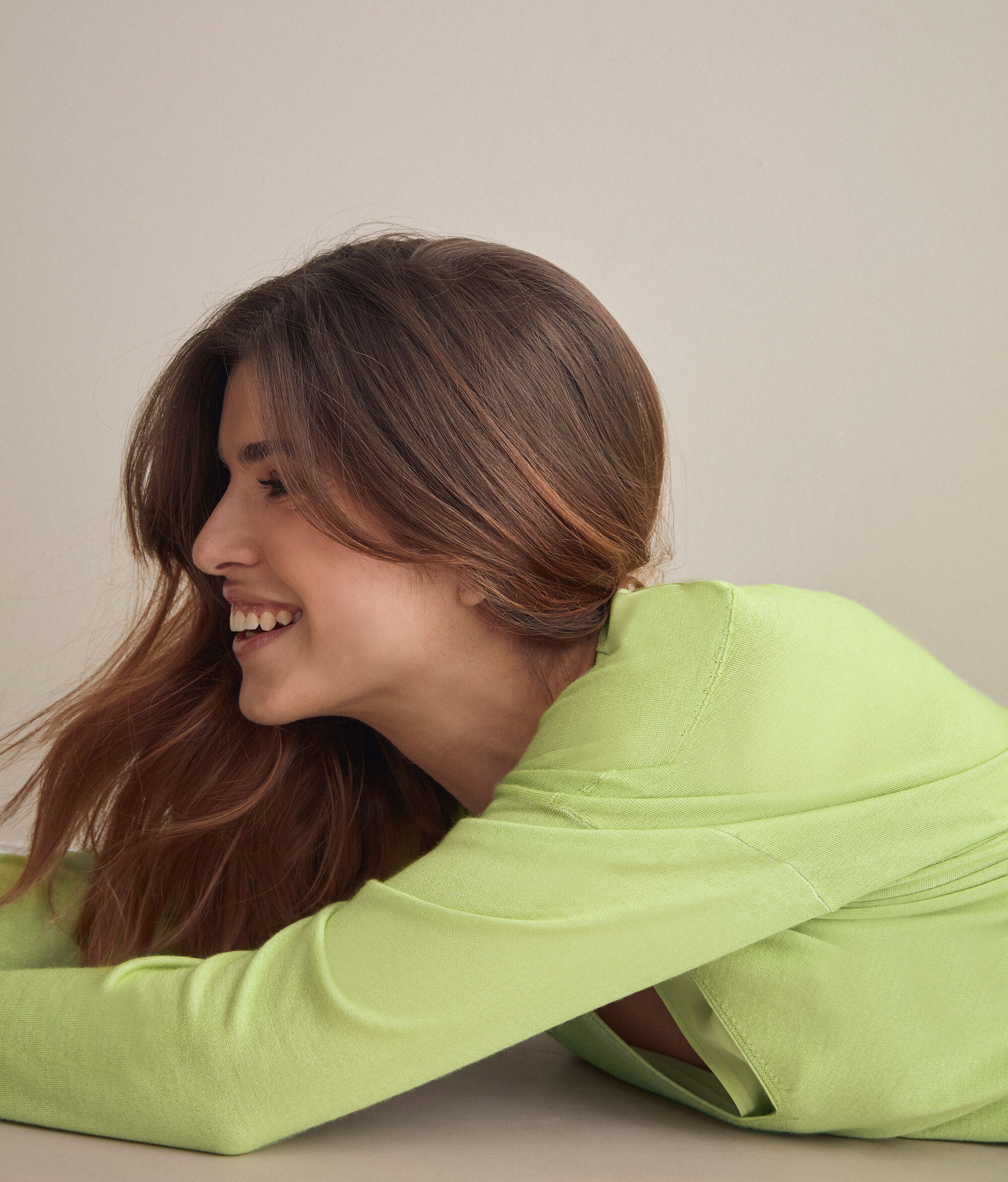 Pull large à col V en Cachemire ultra-fin