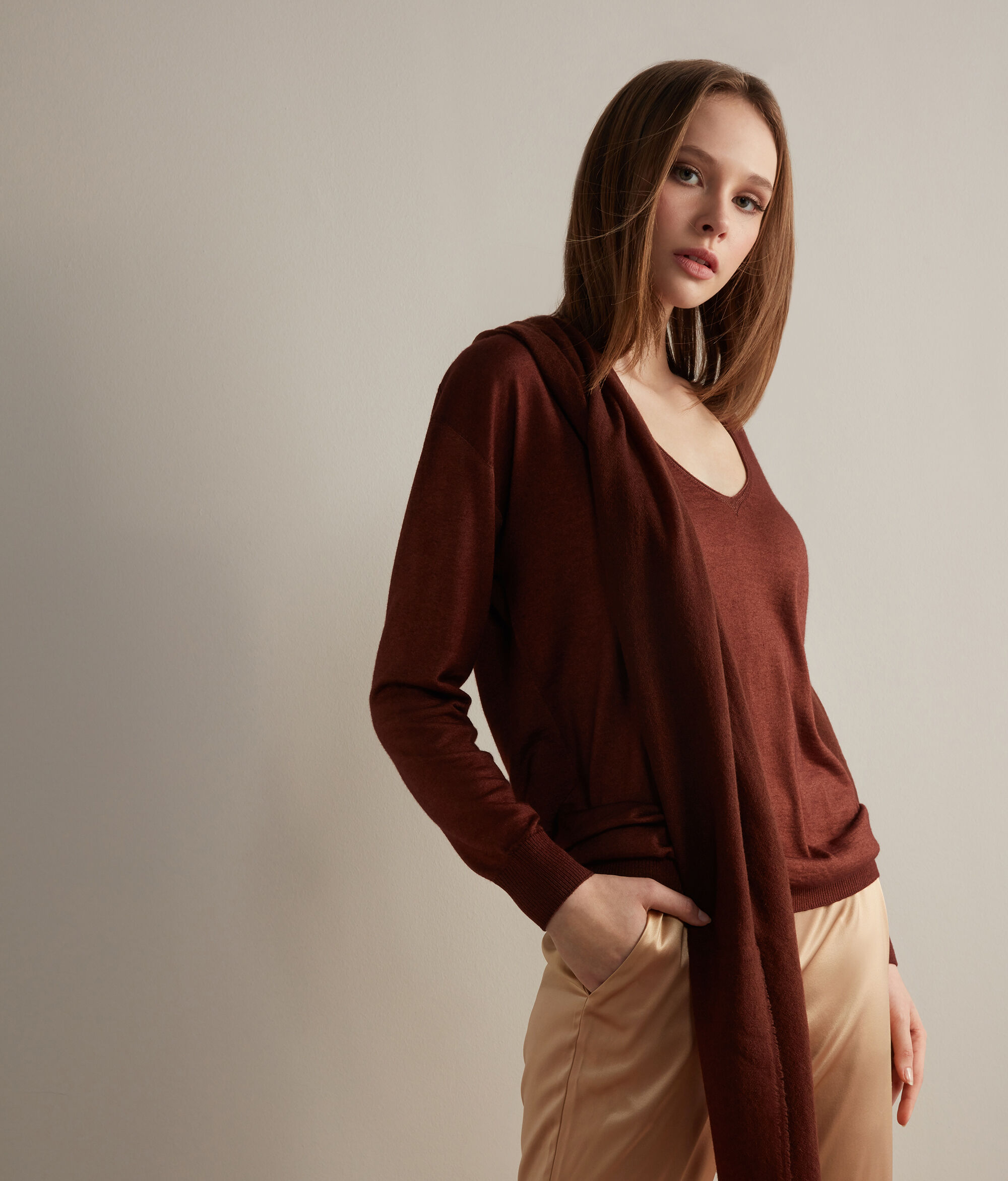 Ultrafine Cashmere Oversized V-neck Sweater