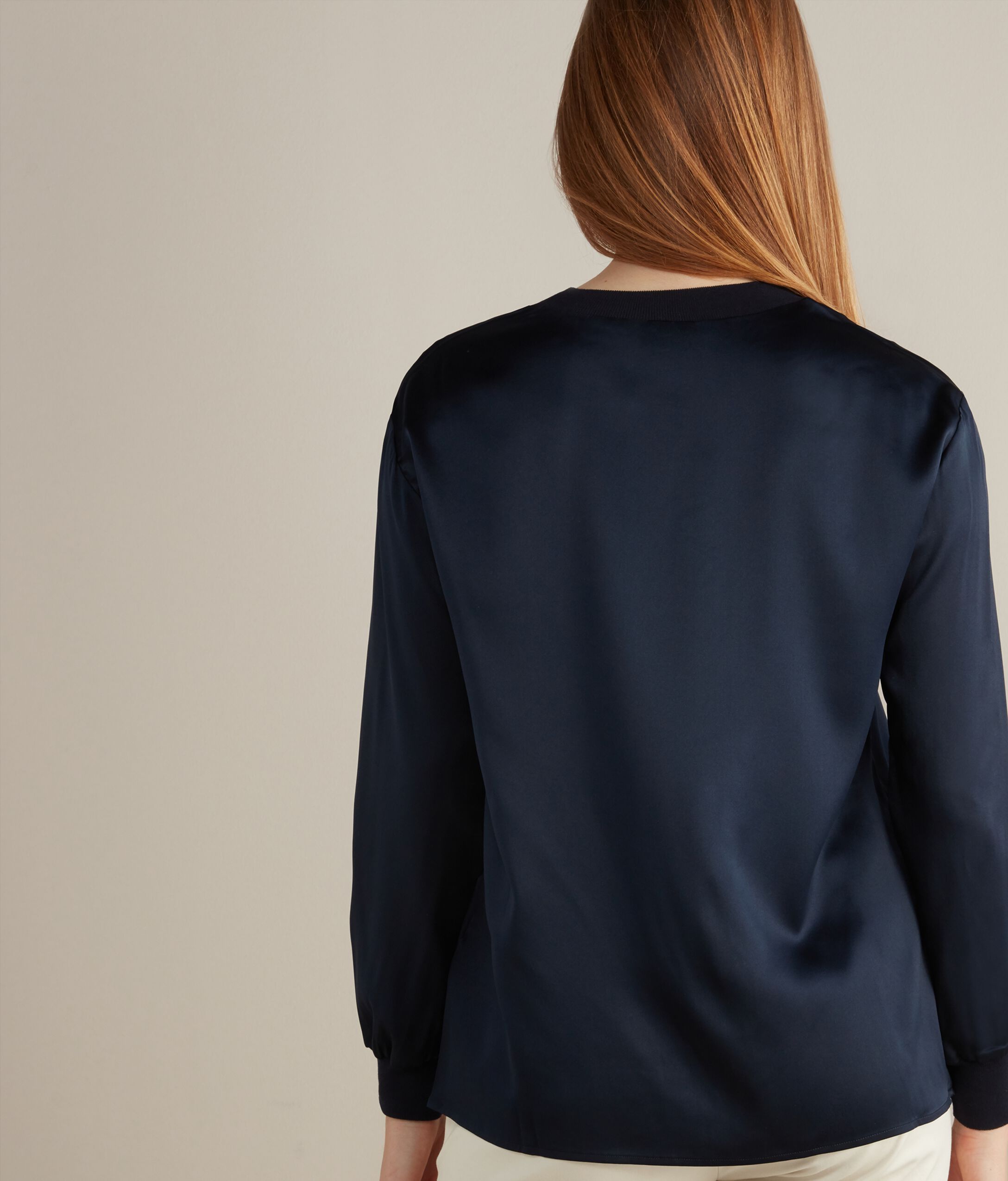 Blusa Girocollo in Seta