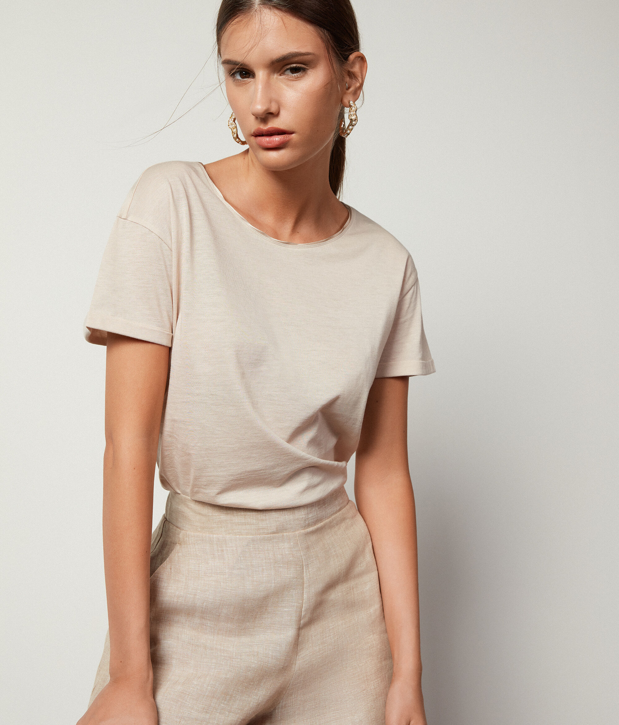 Majica od pamuka i svile s okruglim izrezom