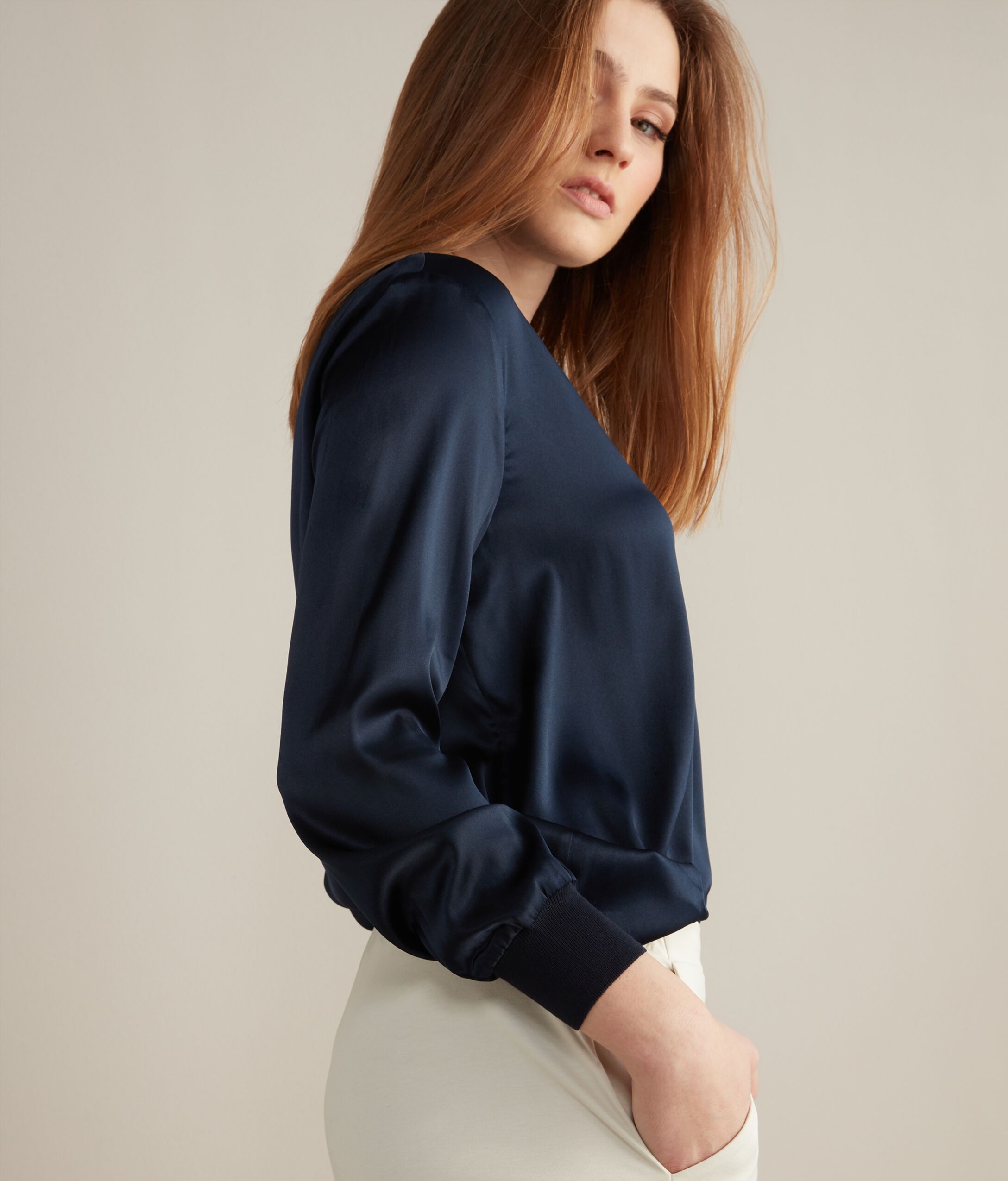 Blusa Girocollo in Seta