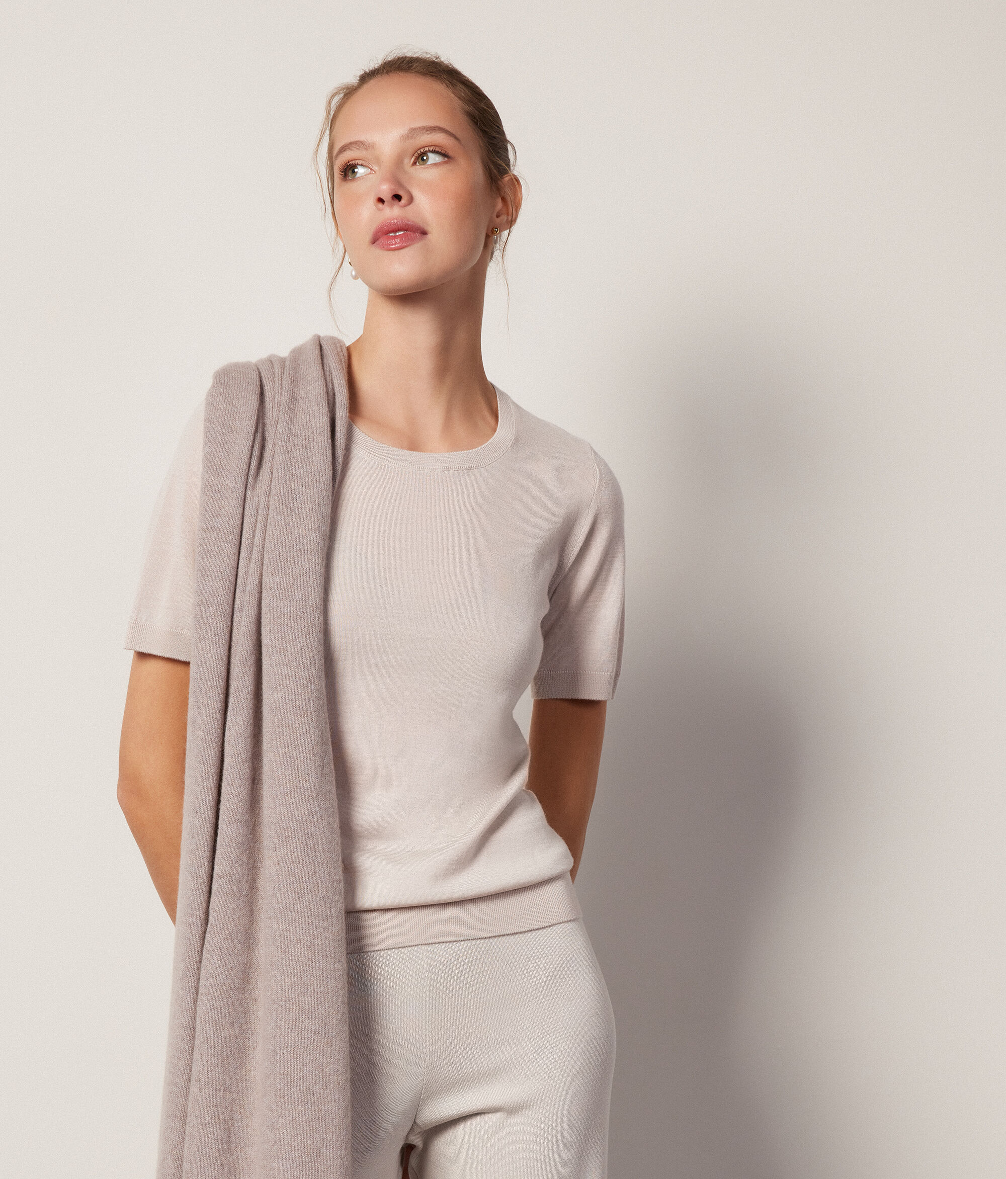 Short-Sleeved Round-Neck Ultrafine Cashmere Top