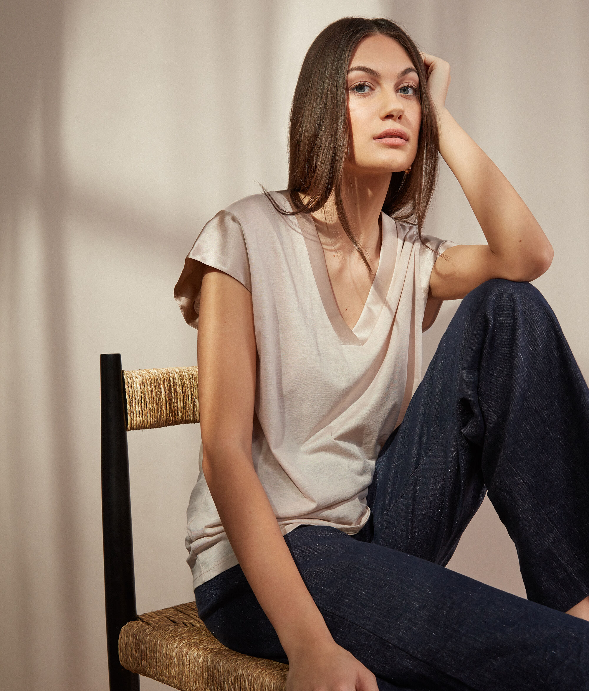 T-Shirt in Fresh Silk with Satin Trim