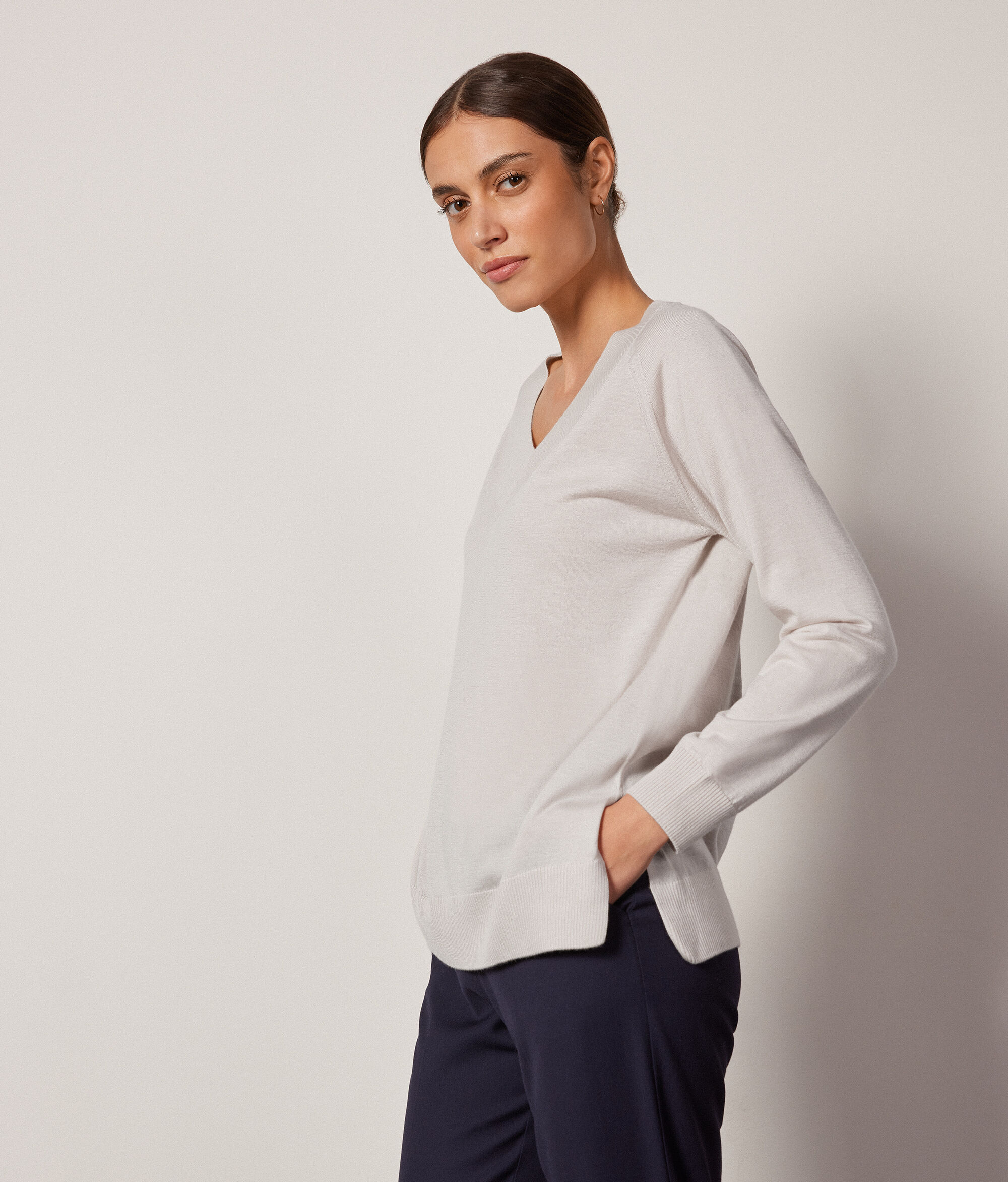 Pull à col V en cachemire ultra-fin