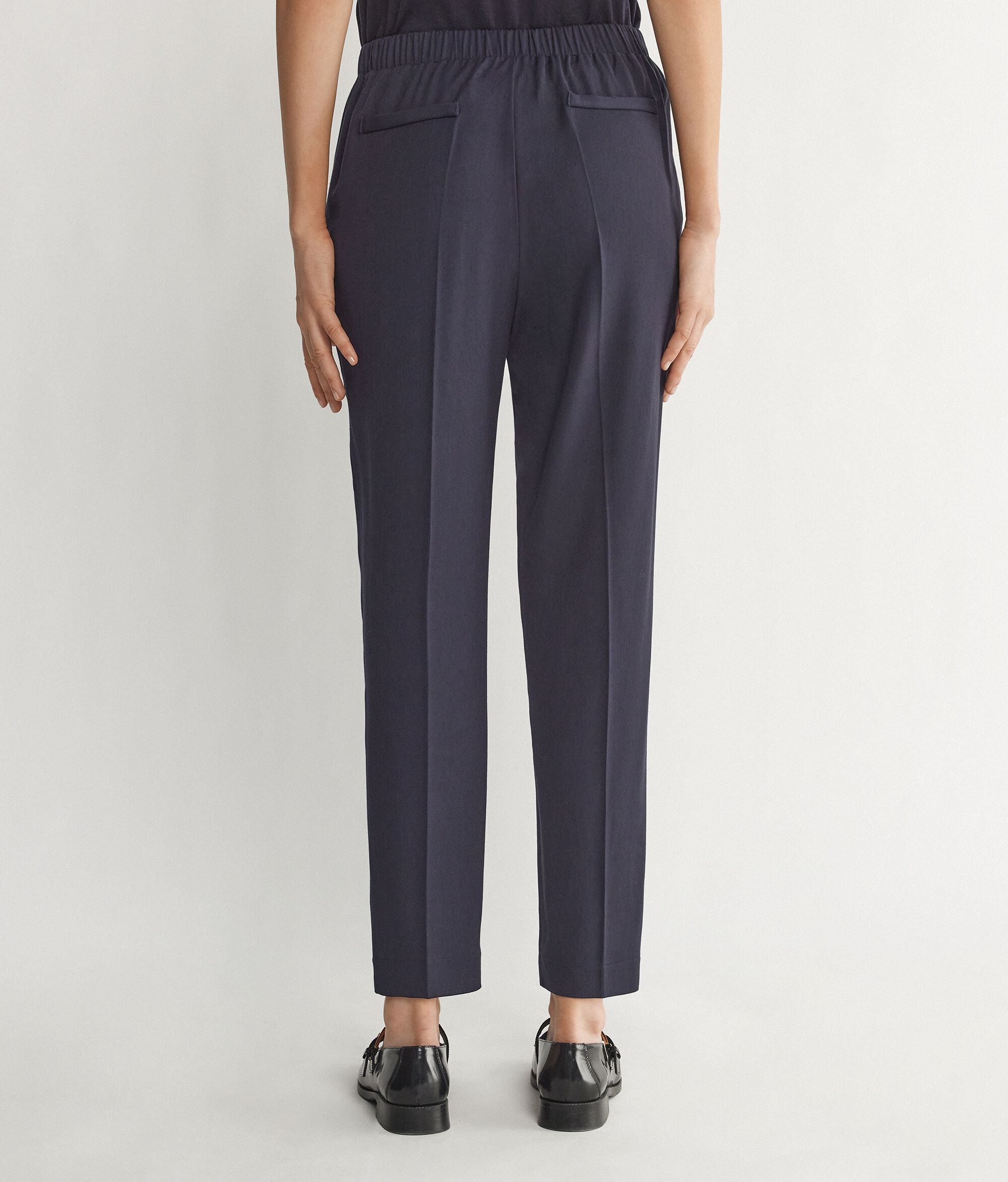 Zigarettenhose aus Viskose und Wolle