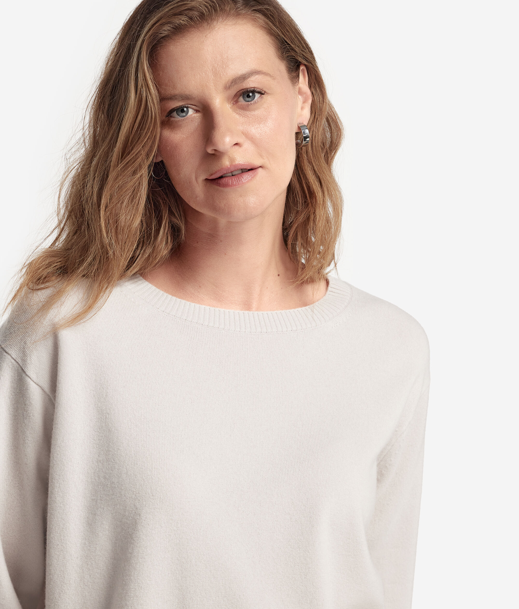 Sweter z dekoltem w łódkę z kaszmiru Ultrasoft