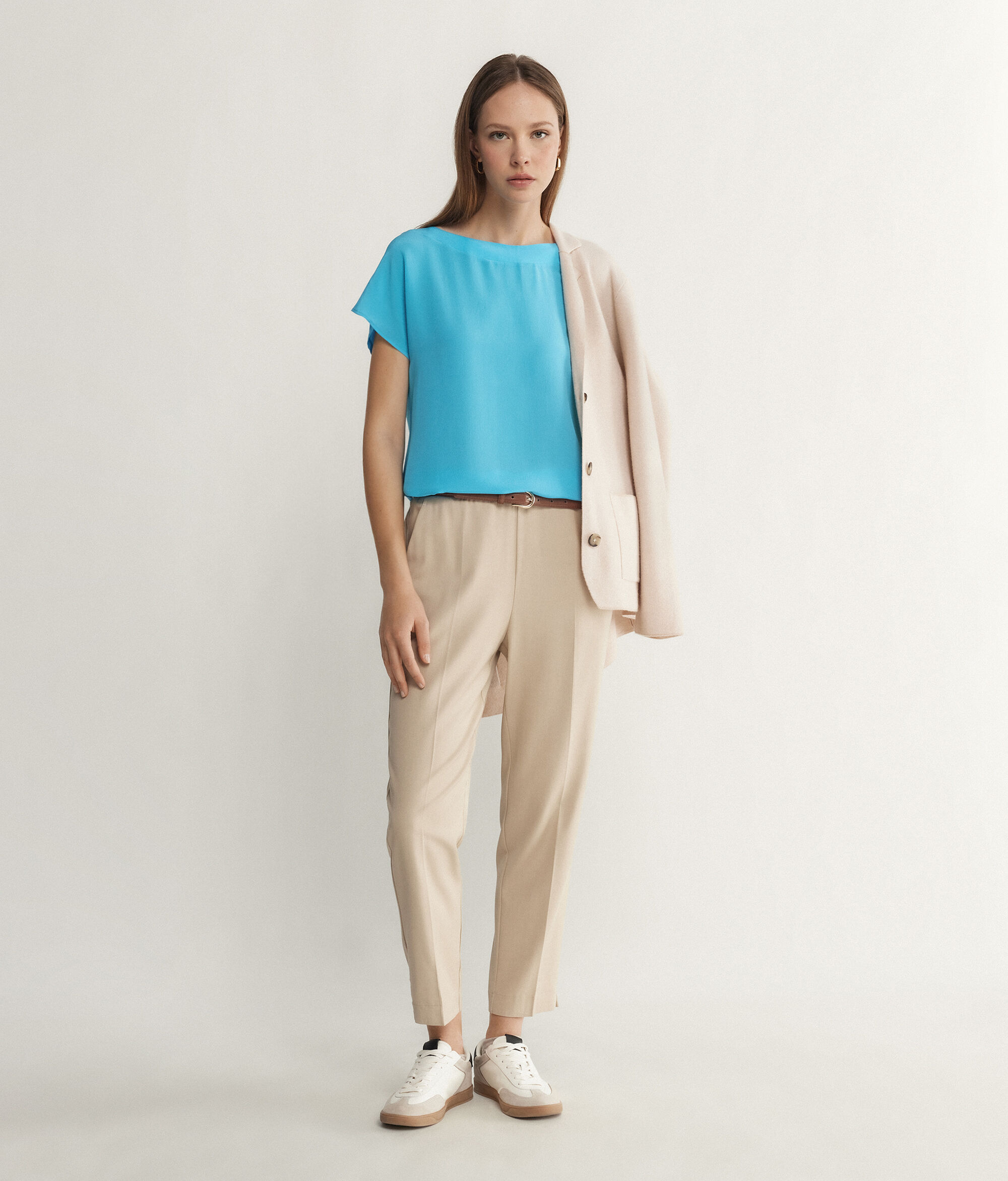 T-shirt Scollo Barchetta in Seta e Modal