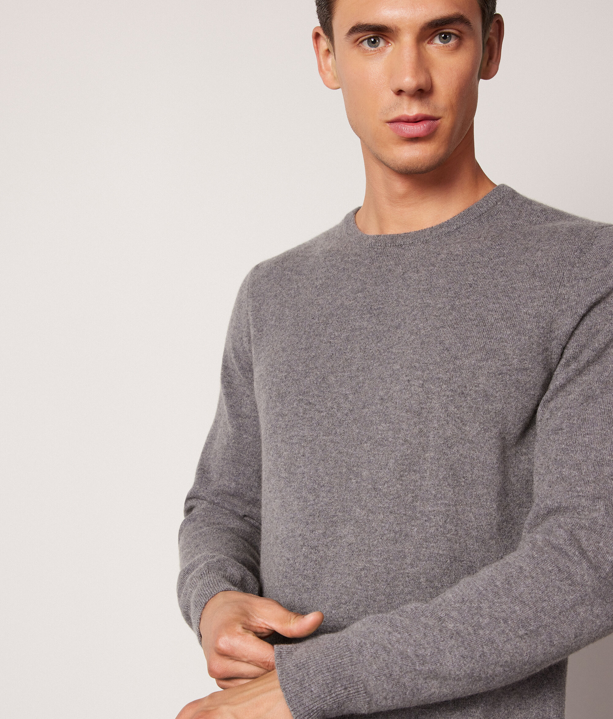 Jersey con cuello redondo de cashmere ultrasoft