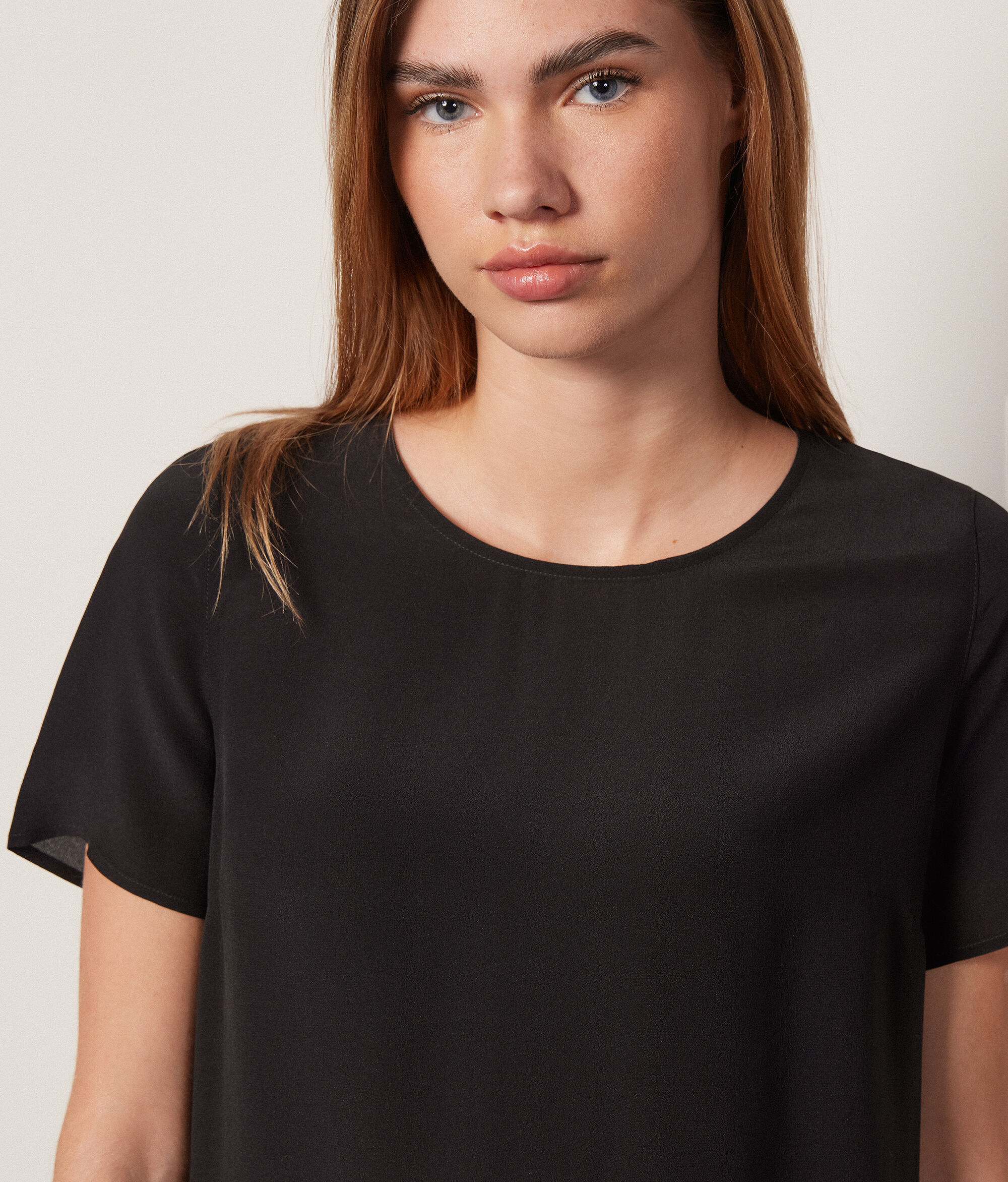 Round-Neck Silk T-Shirt