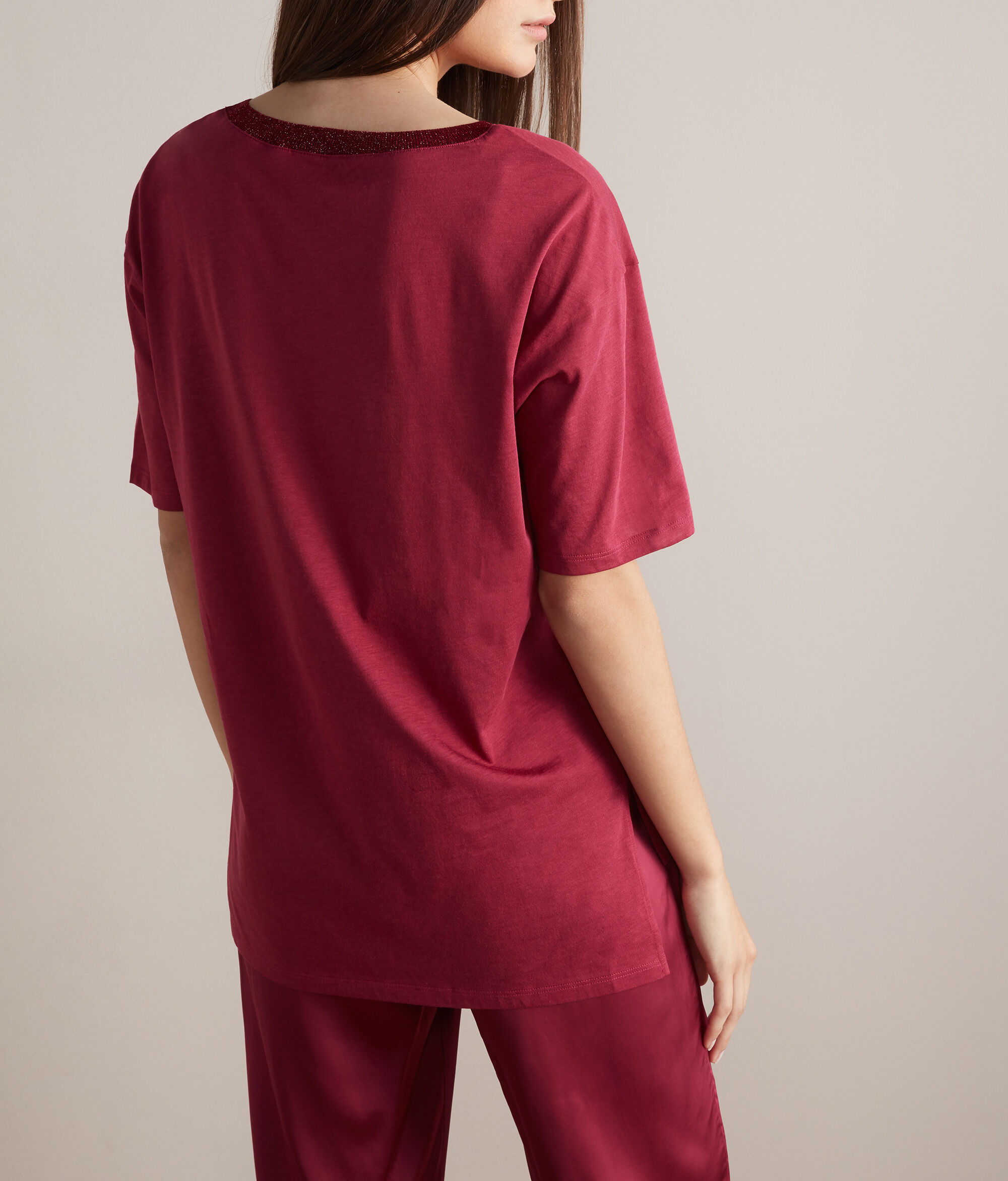 T-Shirt aus Fresh Seide mit Party-Abschlüssen