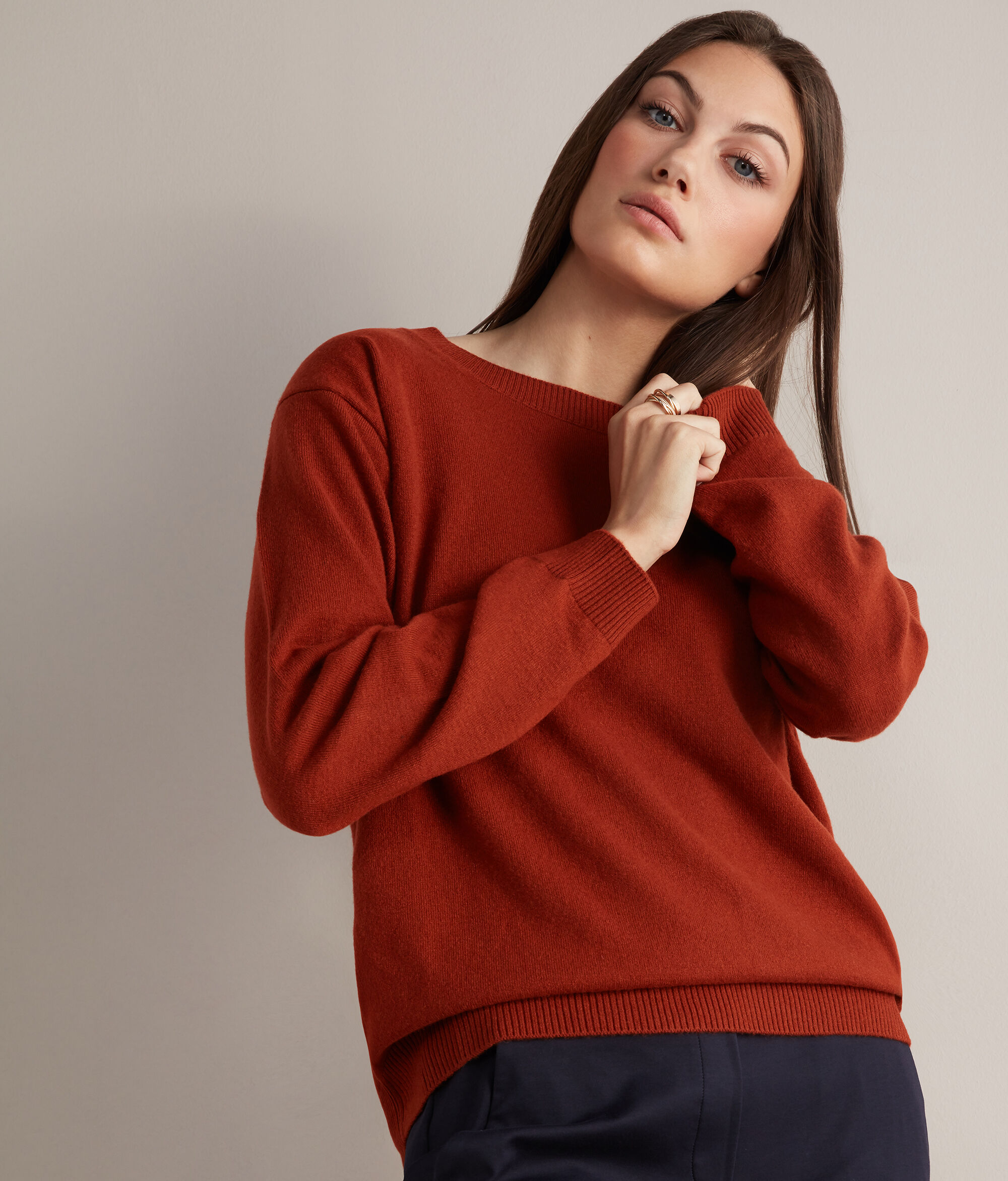 Maglia Scollo Barchetta in Cashmere Ultrasoft