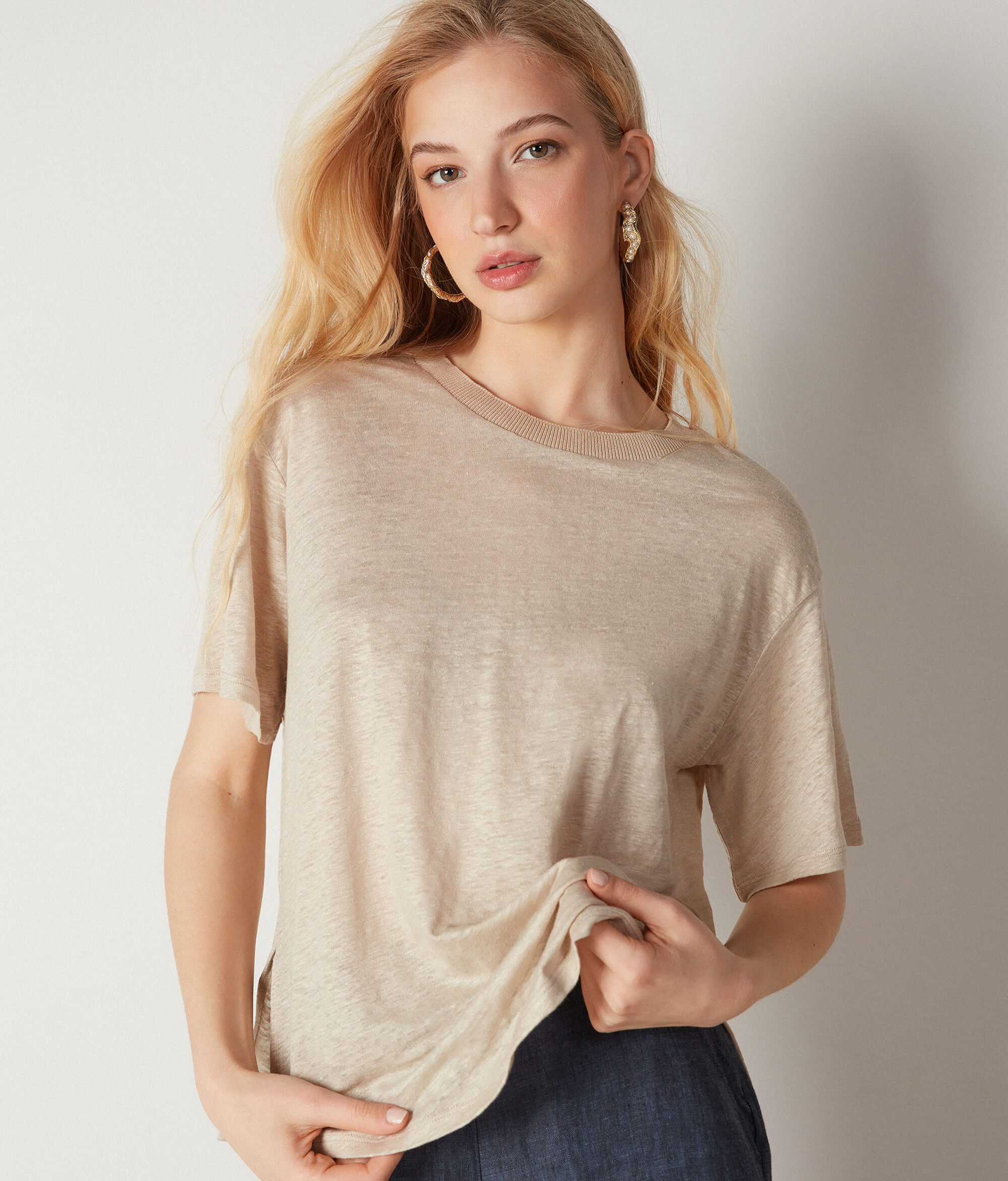 T-shirt Girocollo in Lino con Bordo in Maglia