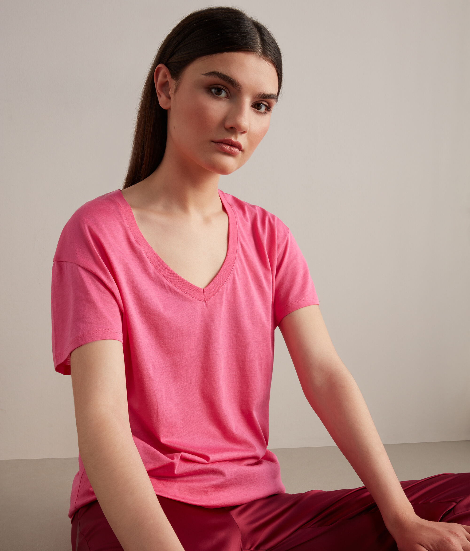 V-Neck Fresh Silk T-shirt