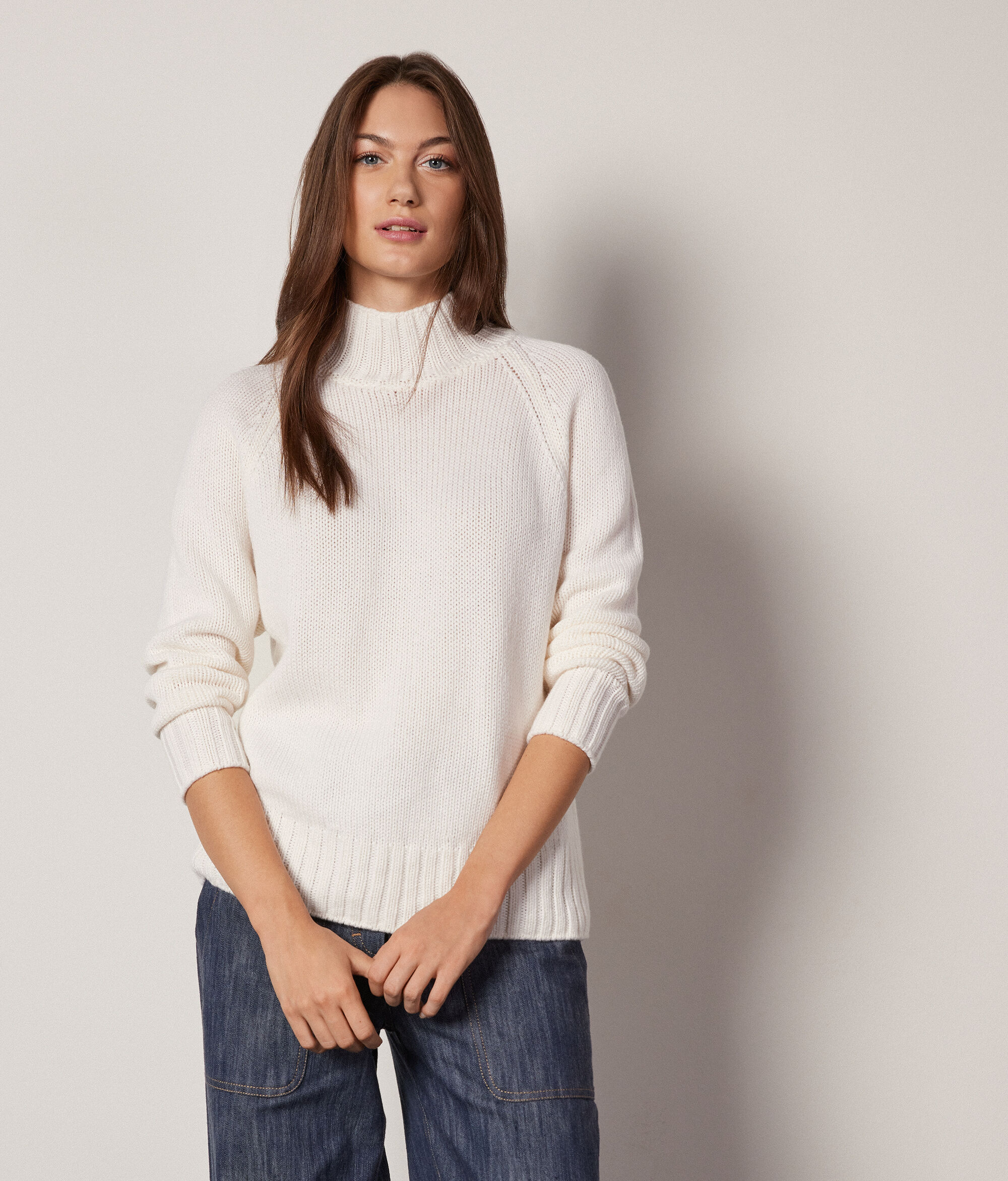 Turtleneck Sweater in Ultrasoft Cashmere Knit