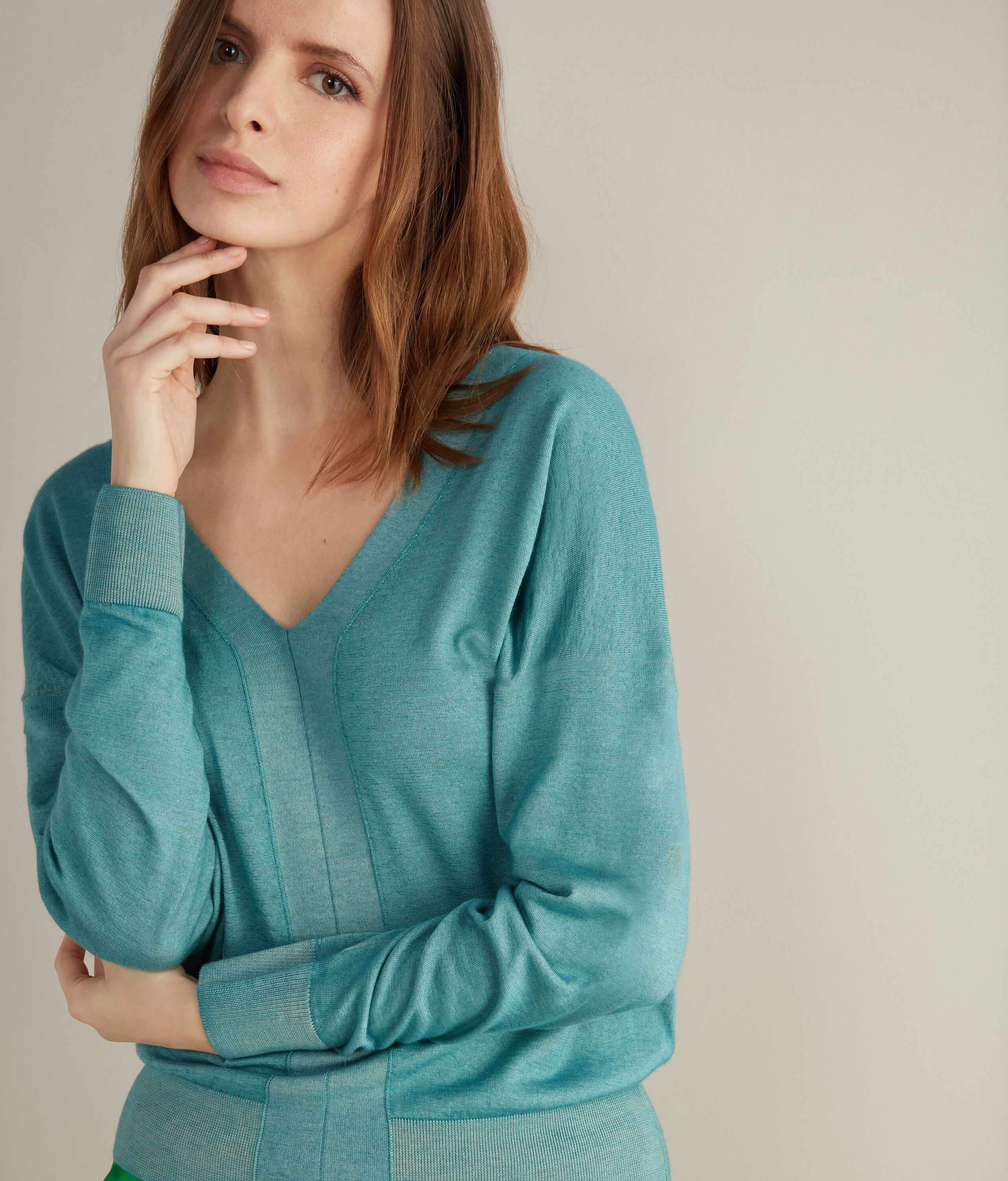 Oversize-Pullover aus Kaschmir Ultrafine mit V-Ausschnitt