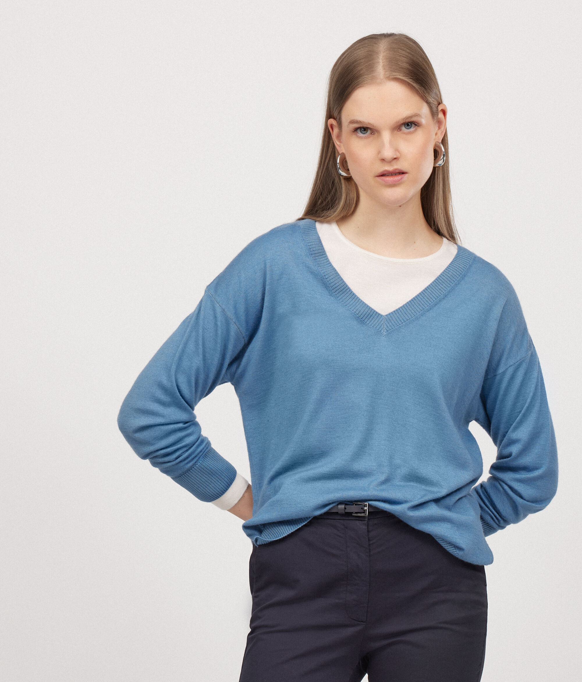 Maglia a scollo a V in Cashmere con spacchi