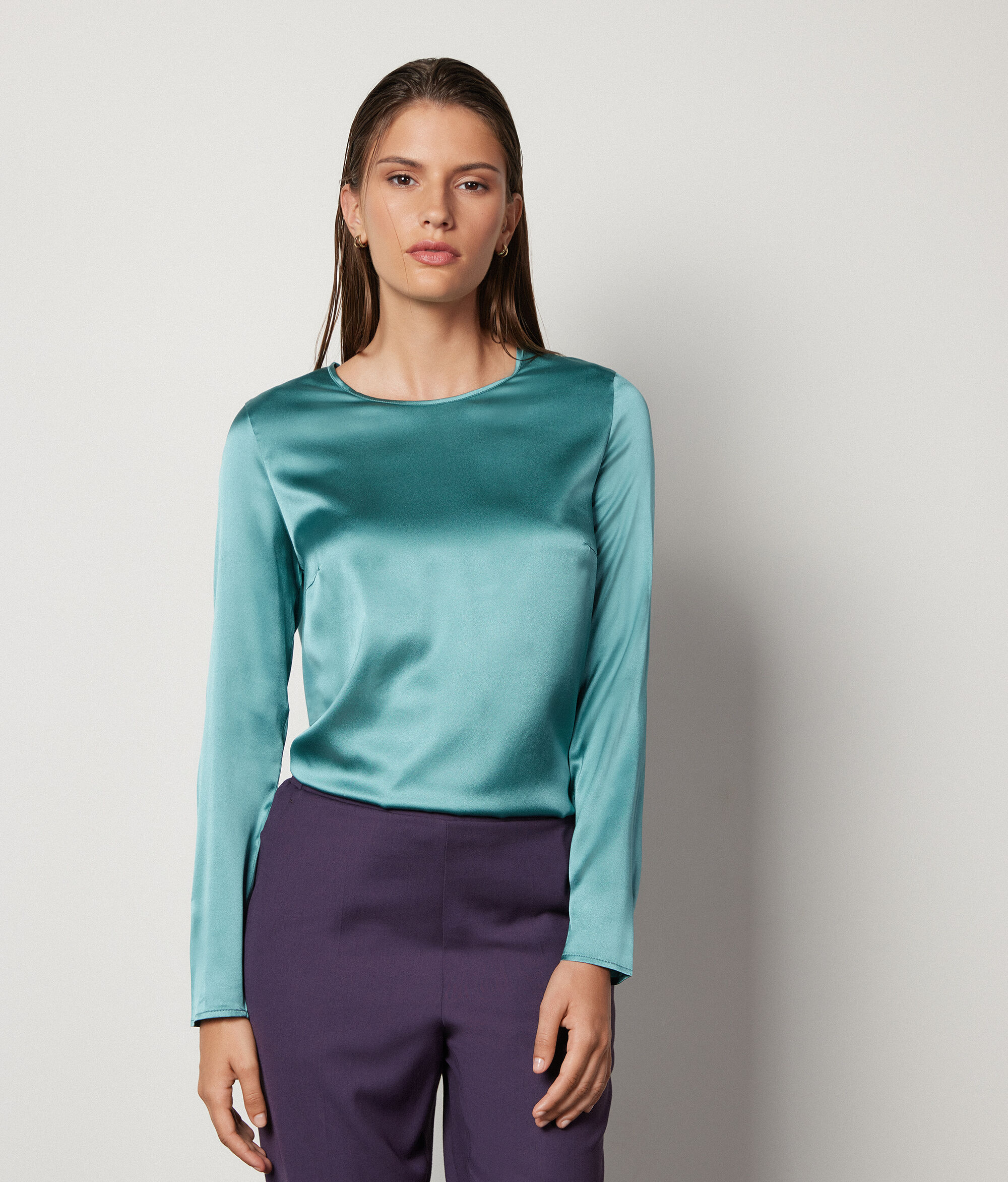 Blusa Girocollo in Raso di Seta