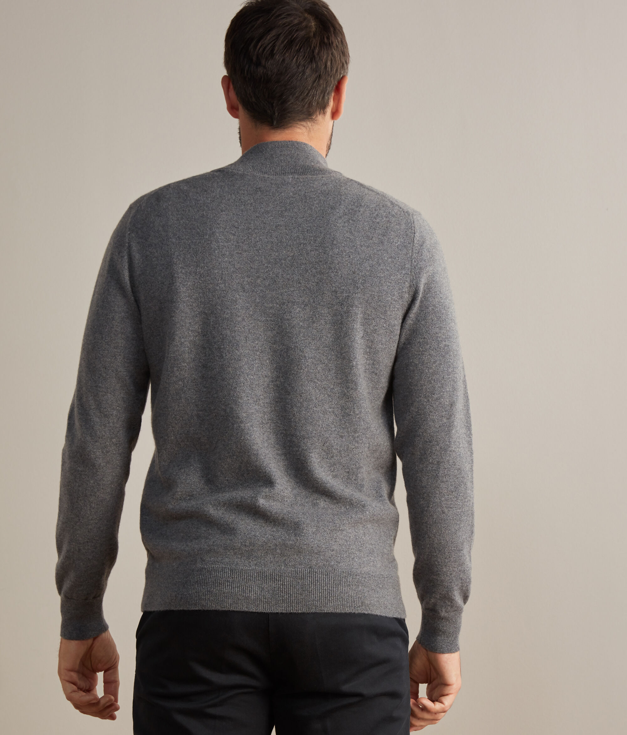 Cardigan em Ultrasoft Cashmere com Botões