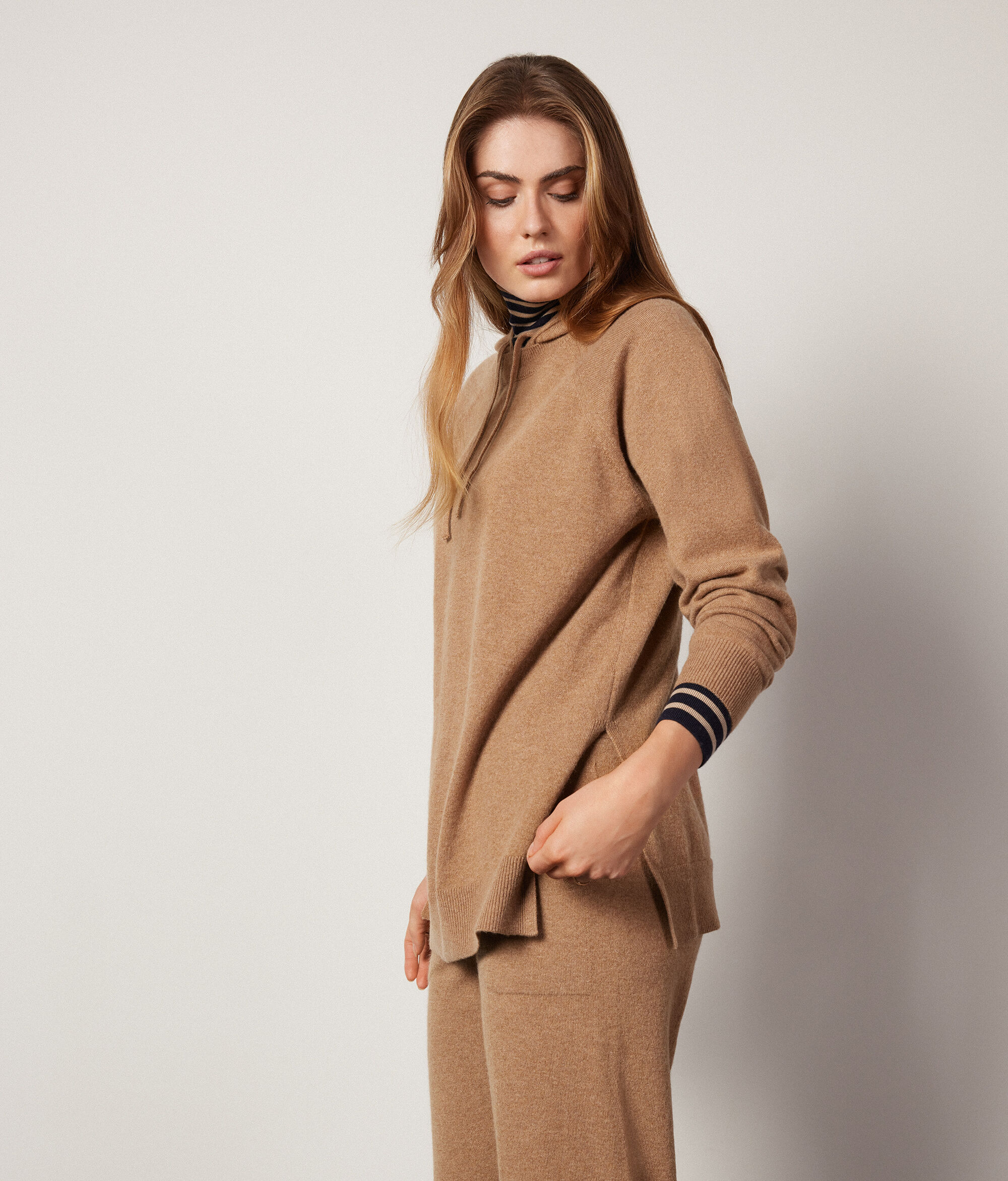 Felpa con Cappuccio in Cashmere Ultrasoft