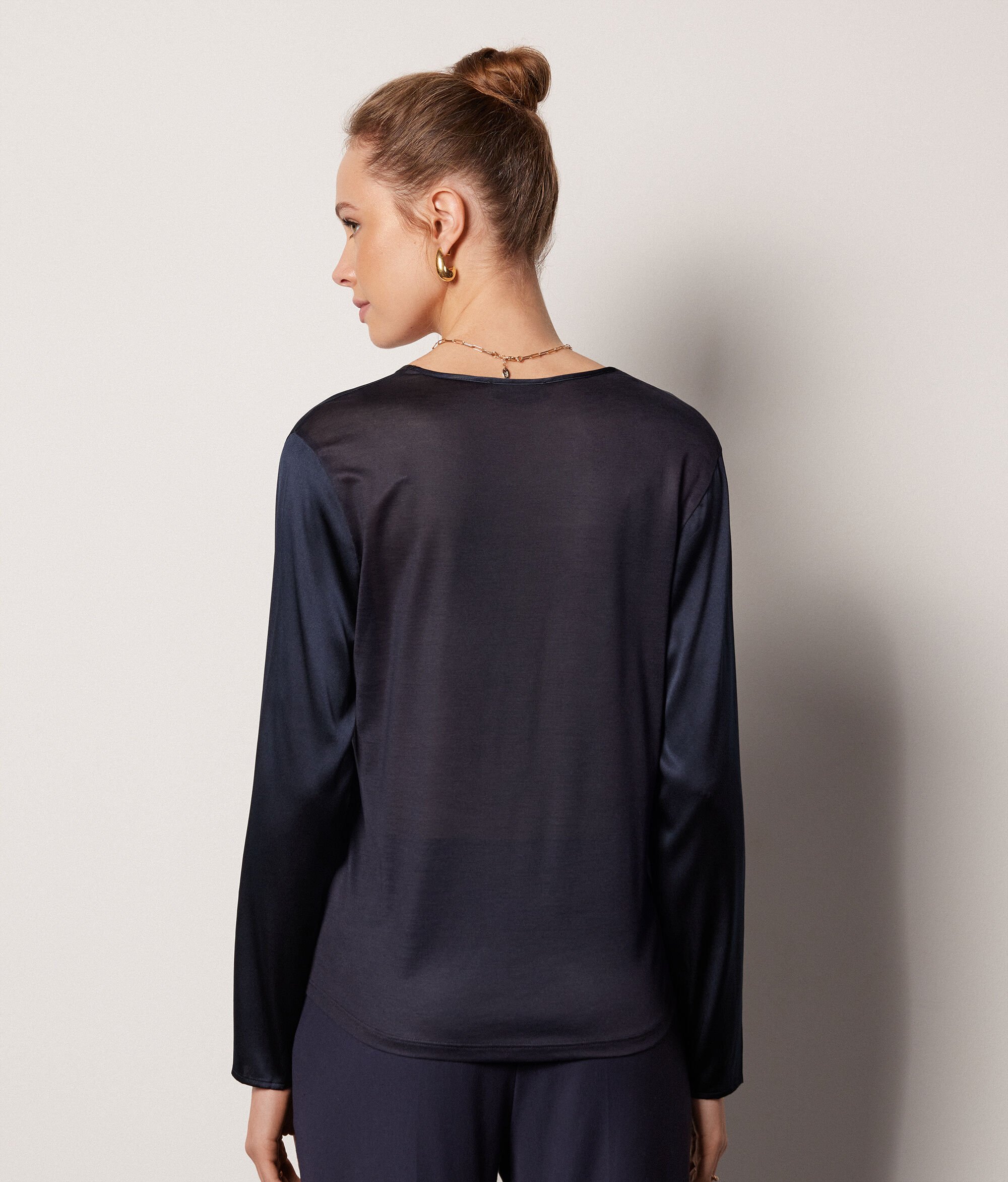 Blusa Scollo V in Seta