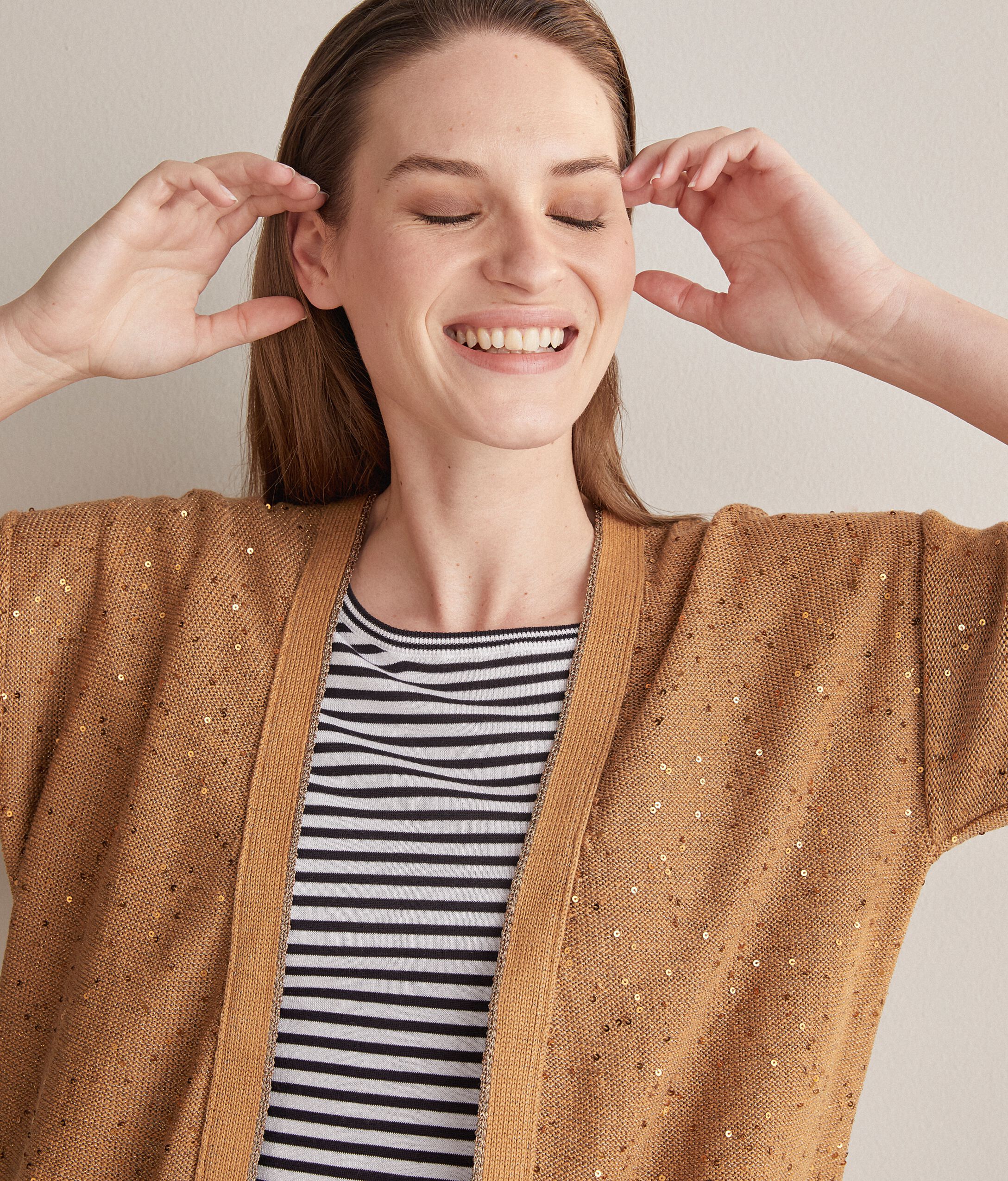 Ζακέτα με Παγιέτες