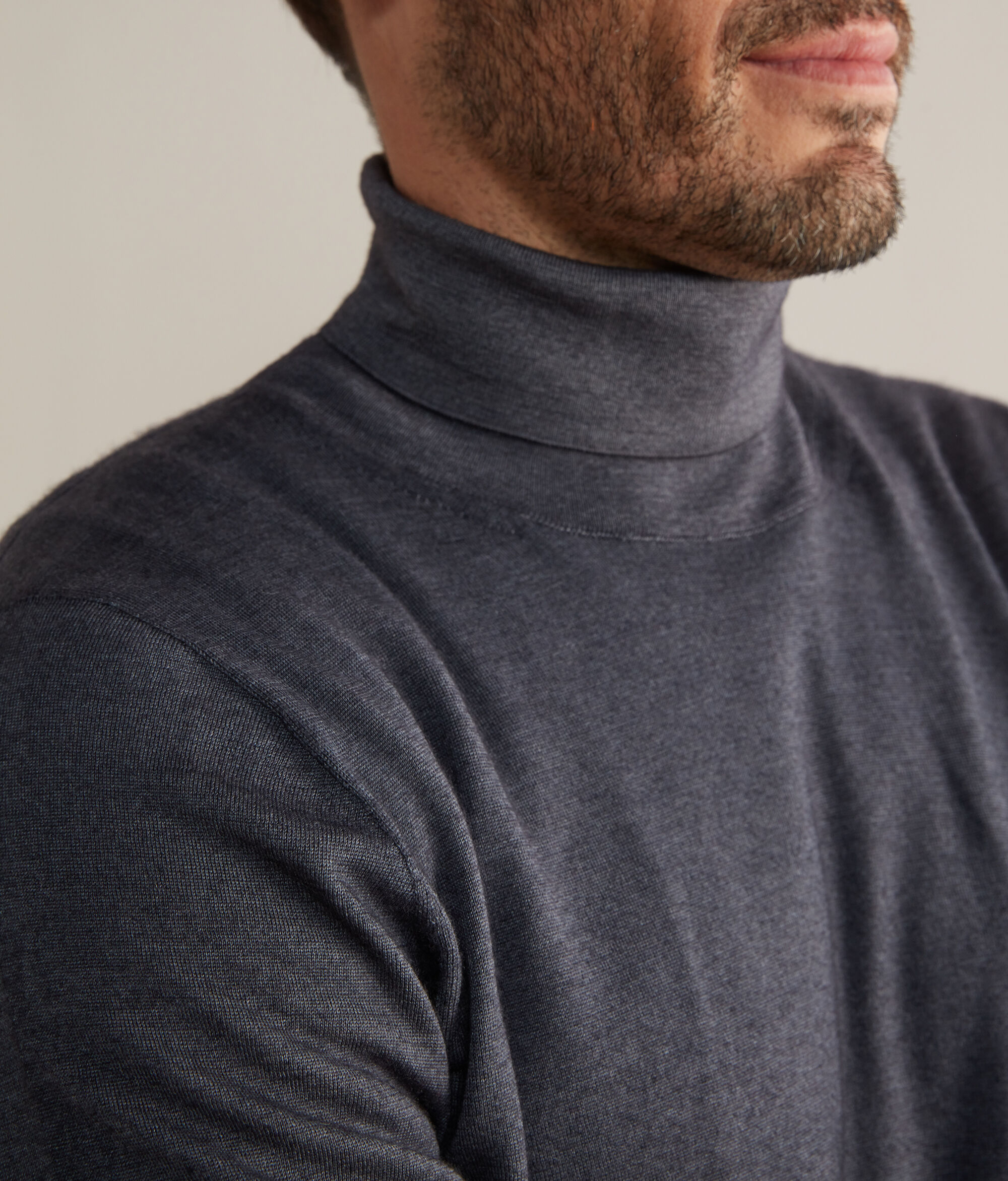 Ultrafine Cashmere Turtleneck Jumper